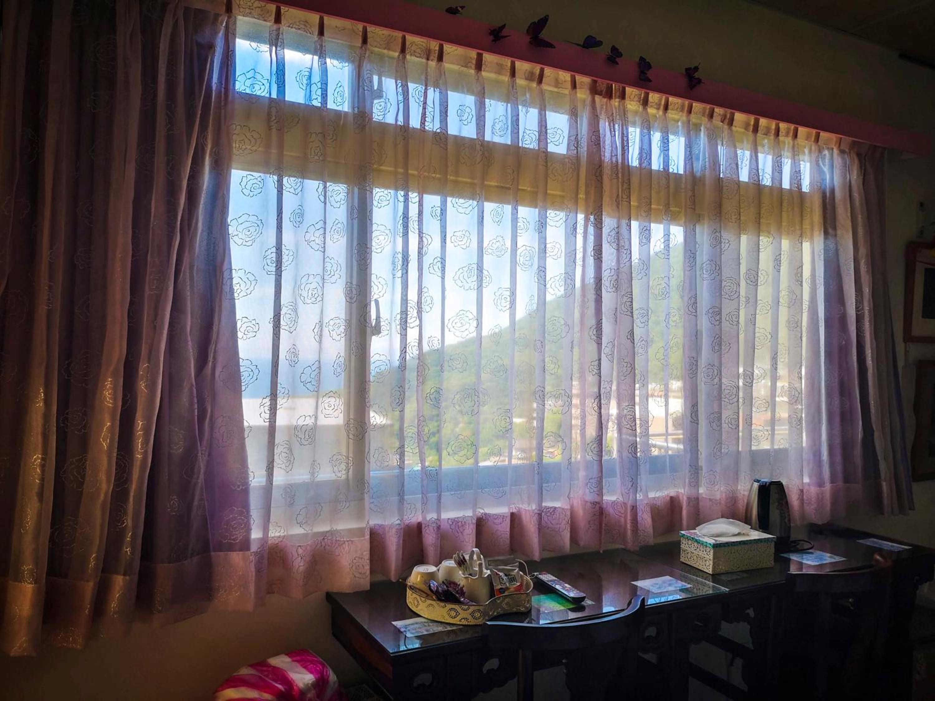 Quadruple Room with Private Bathroom - Photo 22