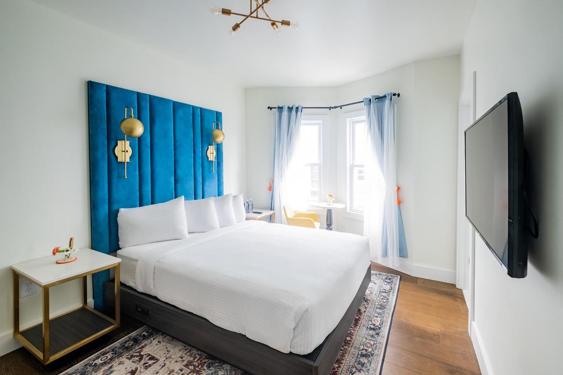 Standard Queen Room photo 1