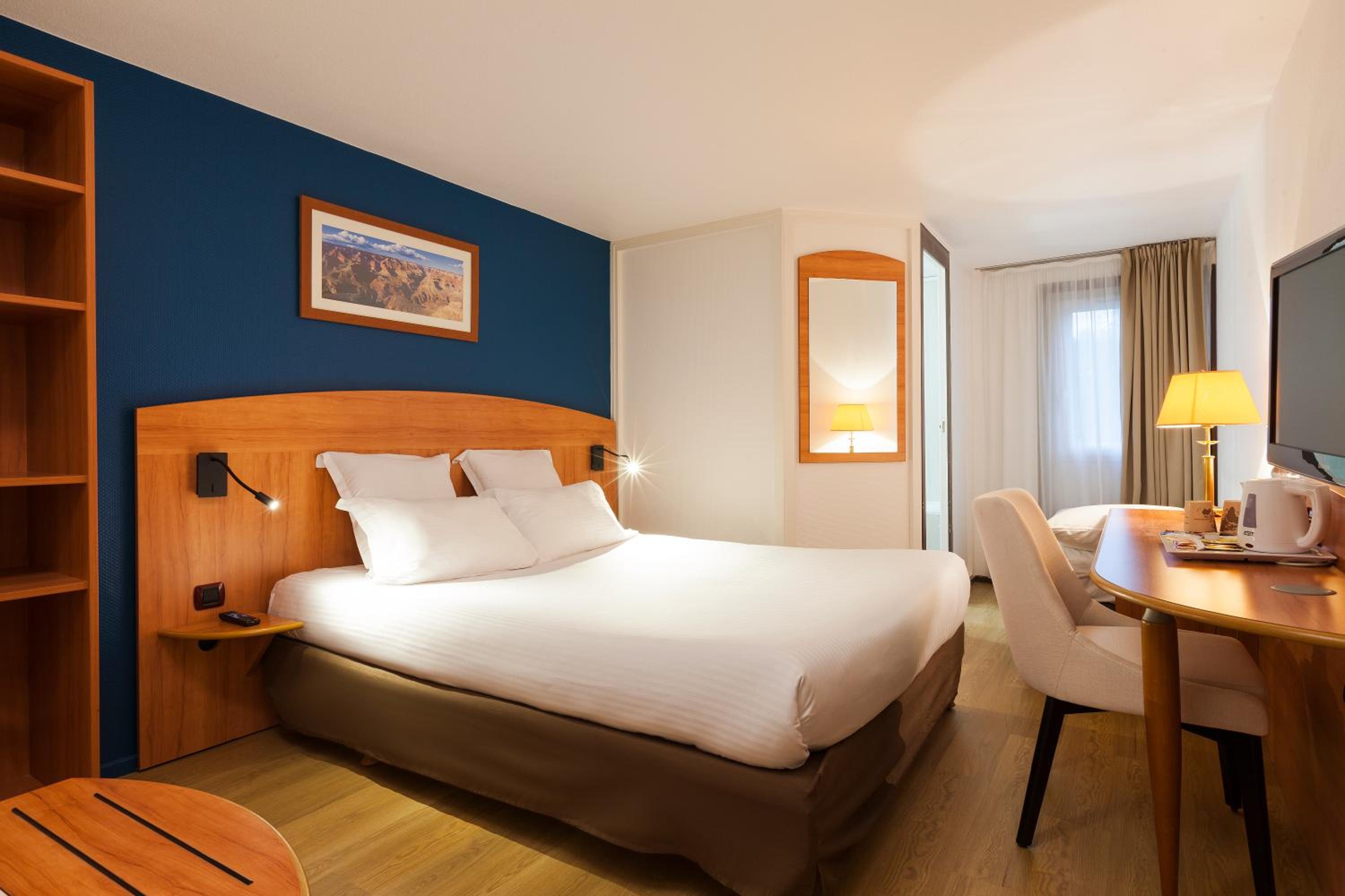 Double Room - Photo 1
