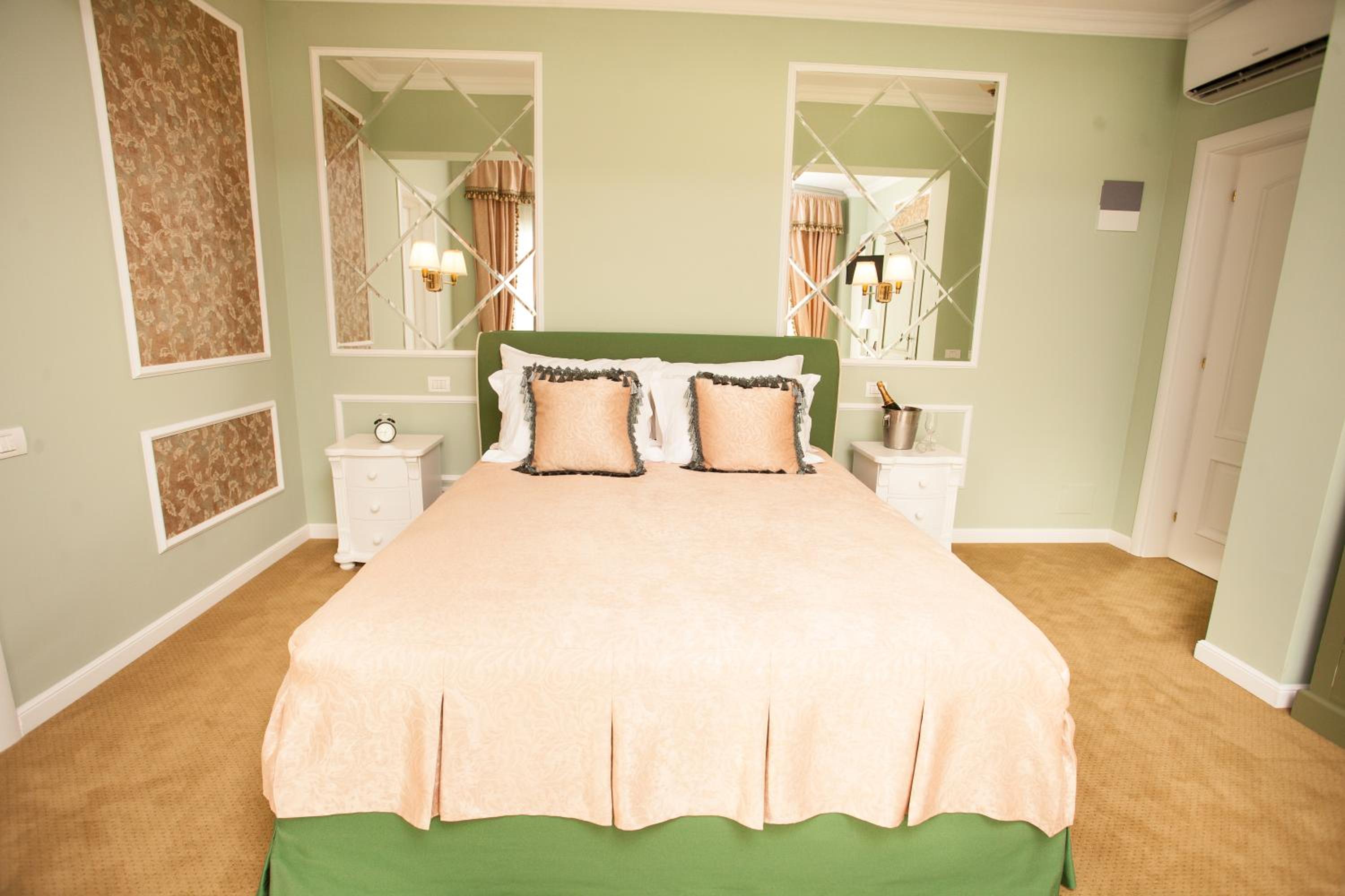 Deluxe Double Room photo 1