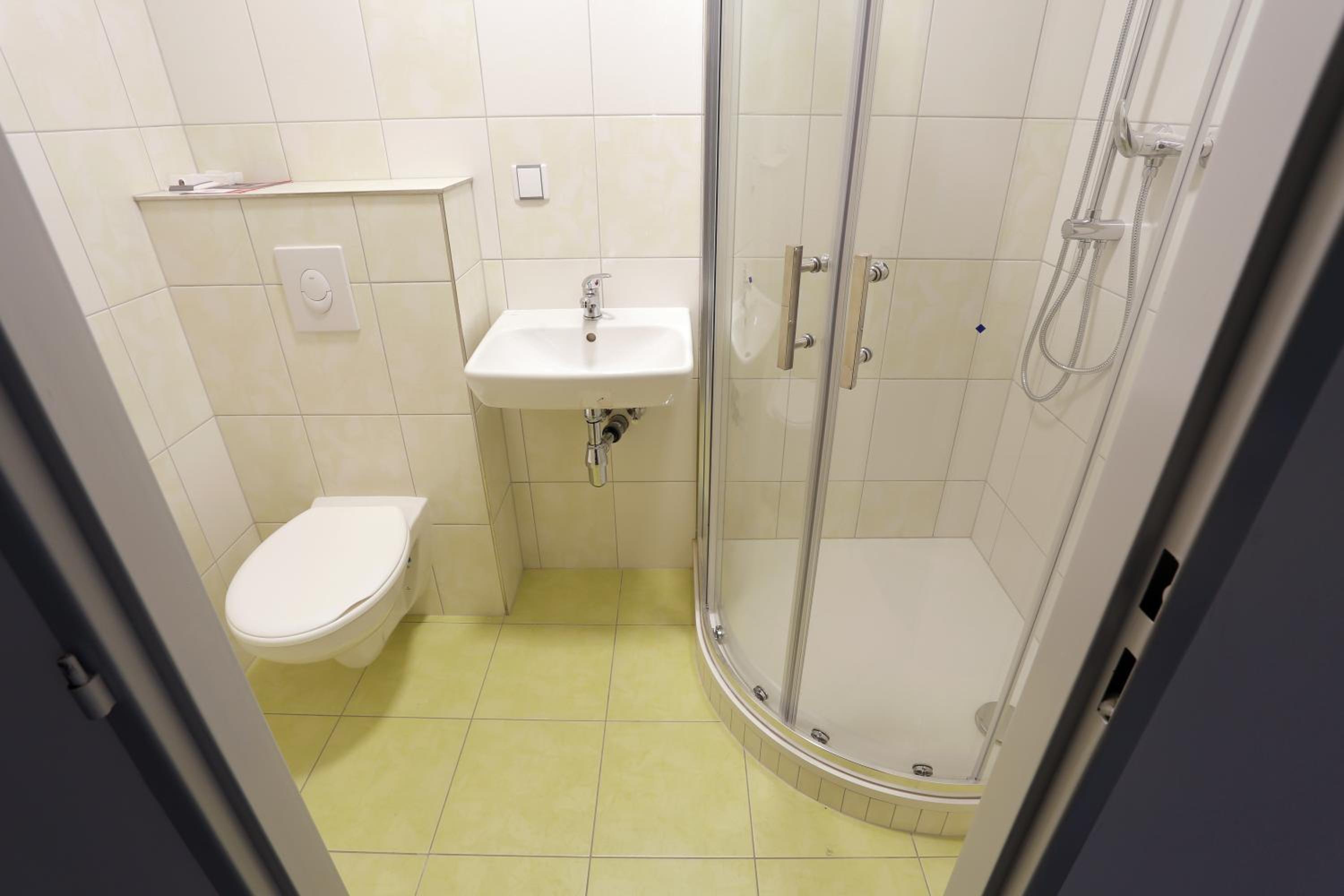 Double Room - Photo 3