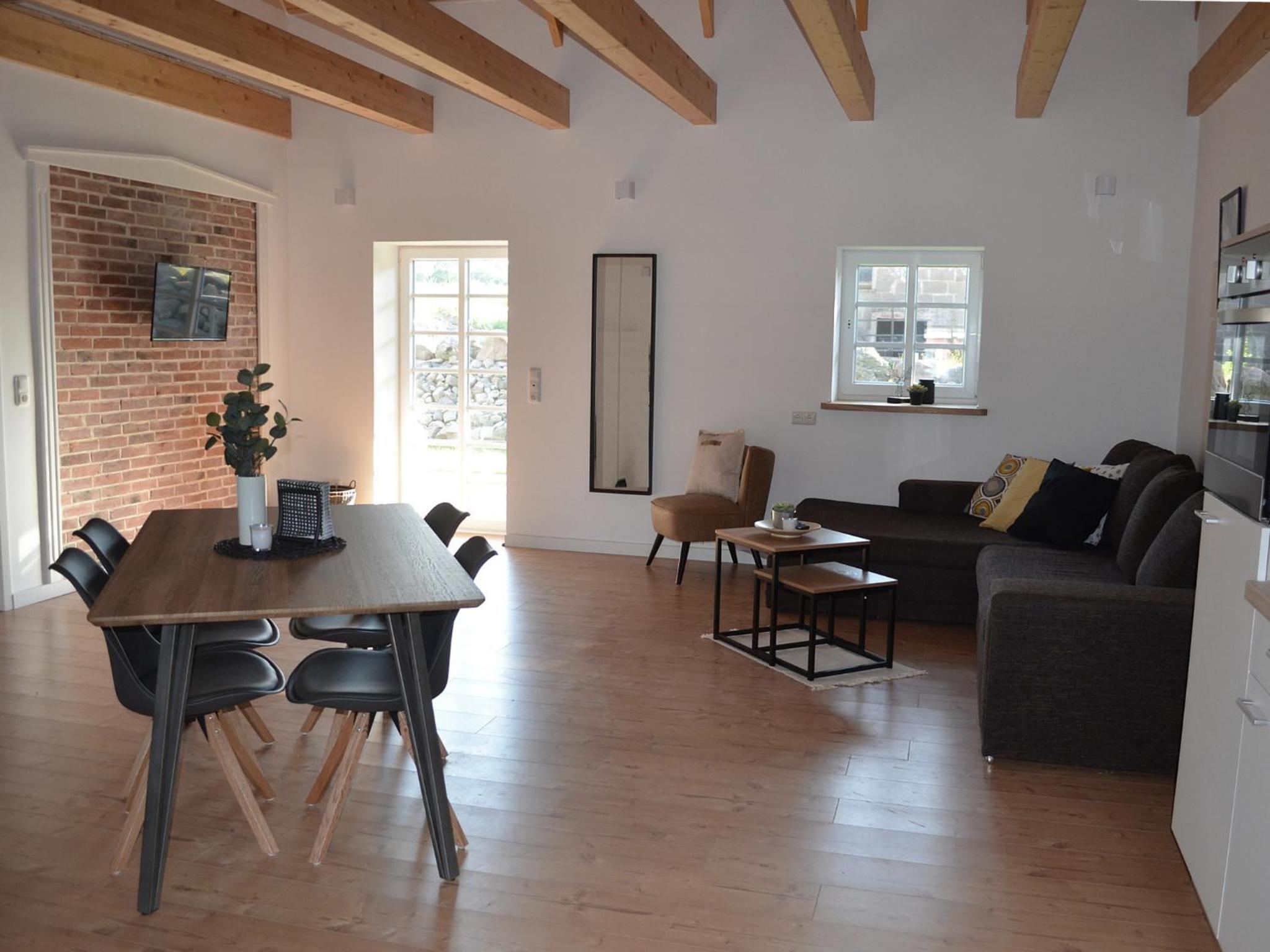 Apartment photo 1