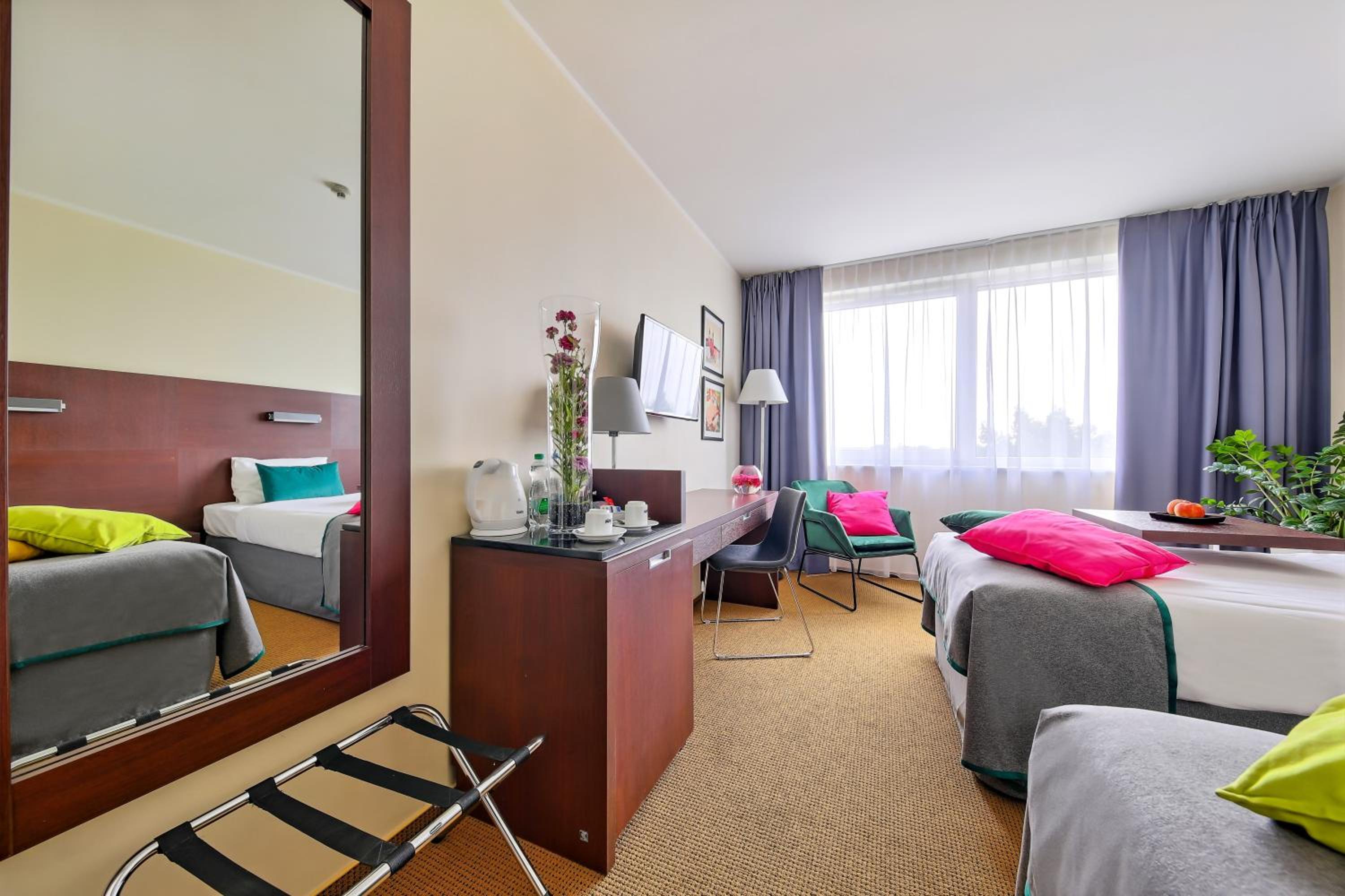 Classic Twin Room - Photo 8