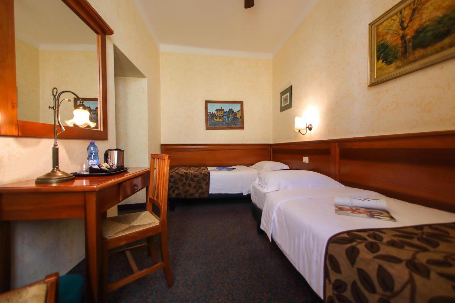 Twin Room photo 2