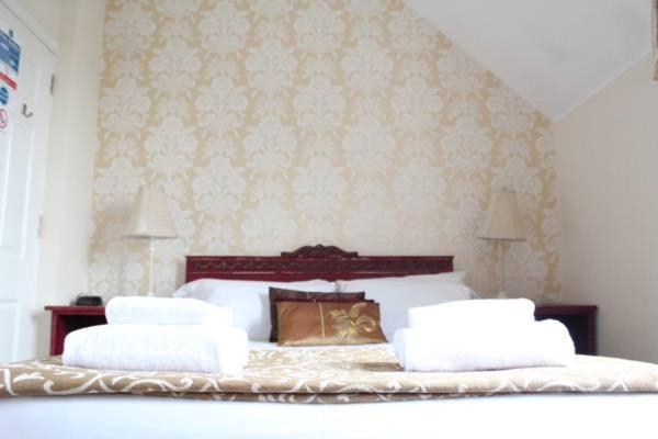 Double Room with Private Bathroom photo 1