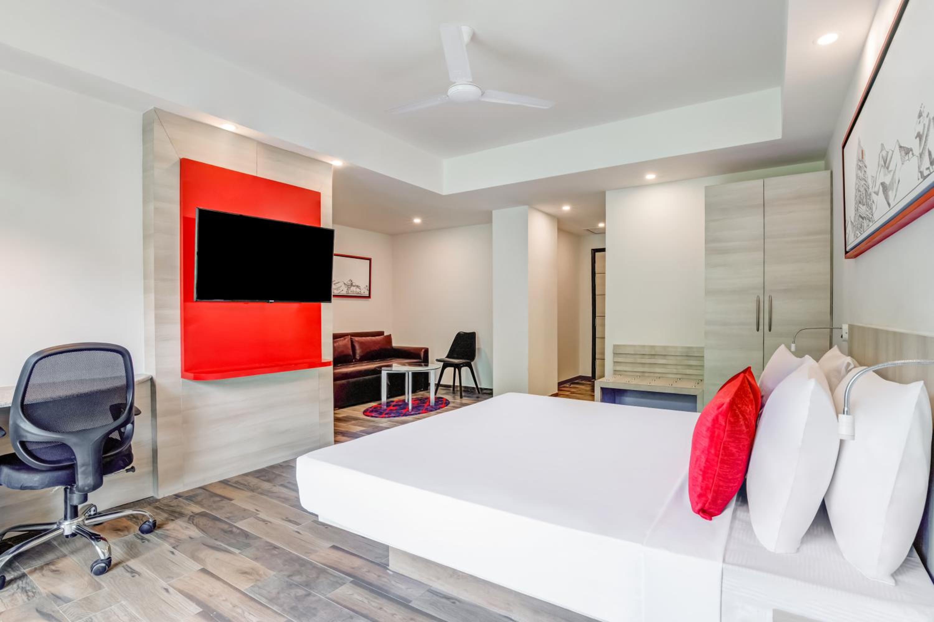 Deluxe Suite