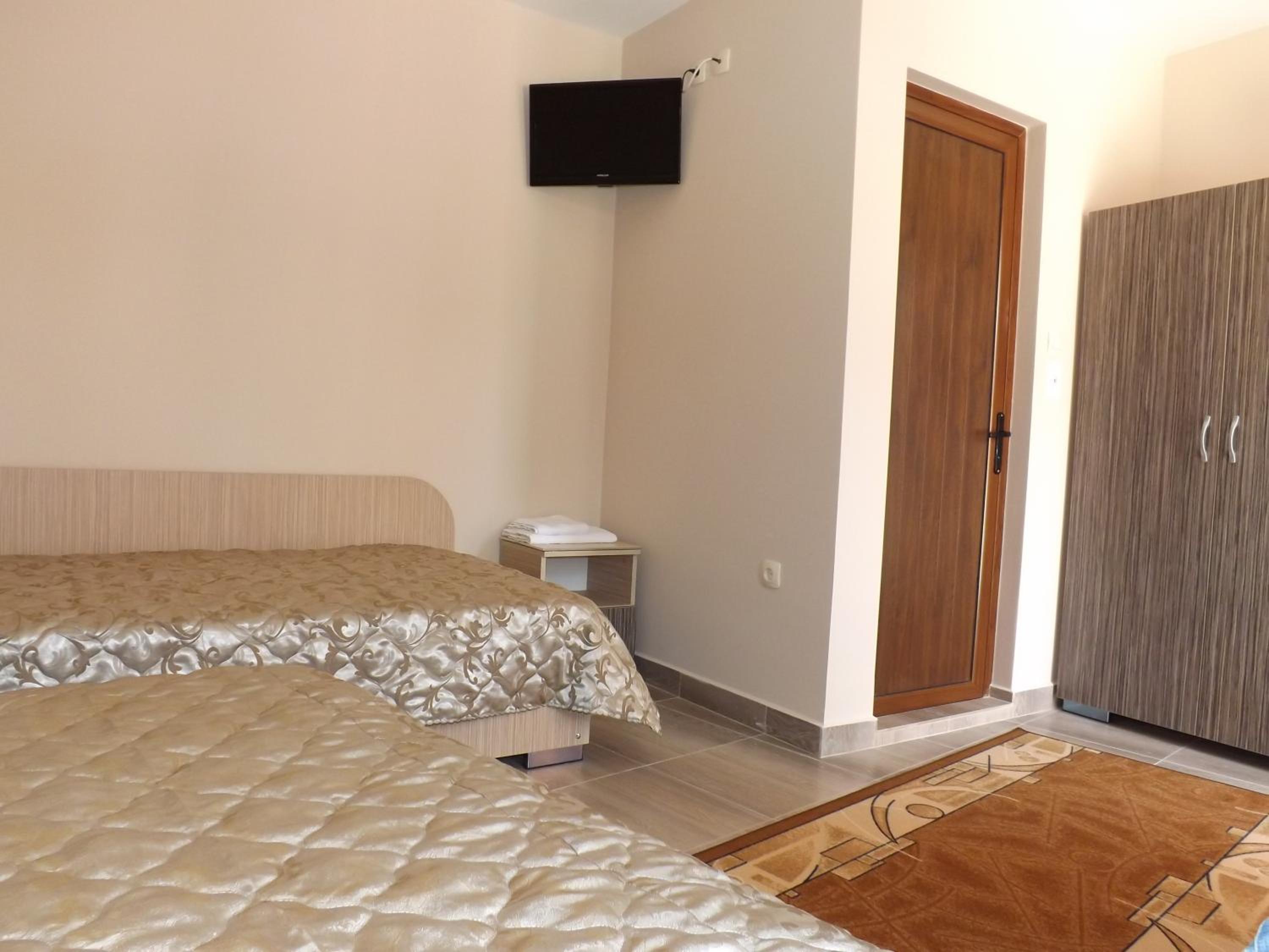 Comfort Double Room - Photo 13