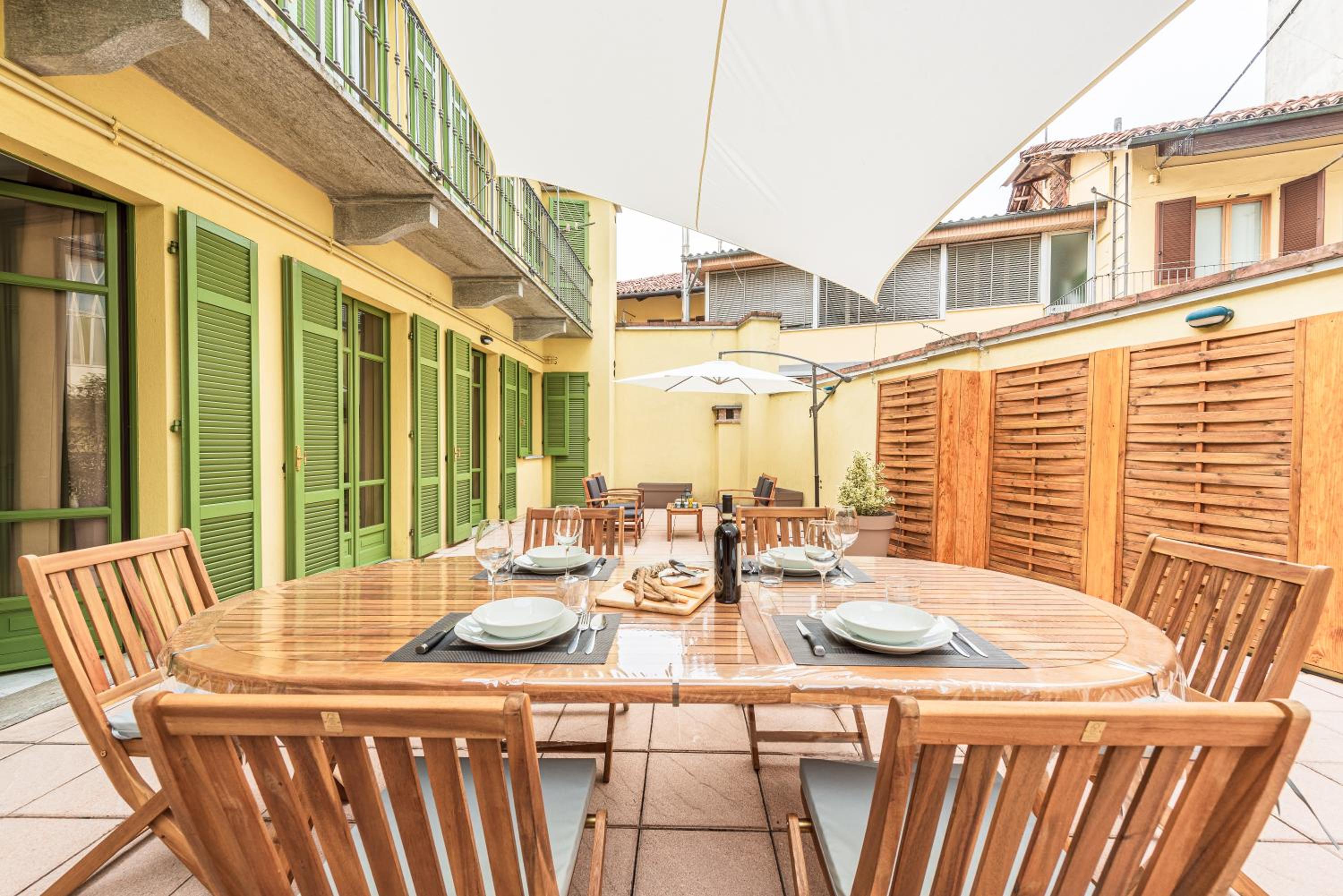Apartment with Terrace photo 2