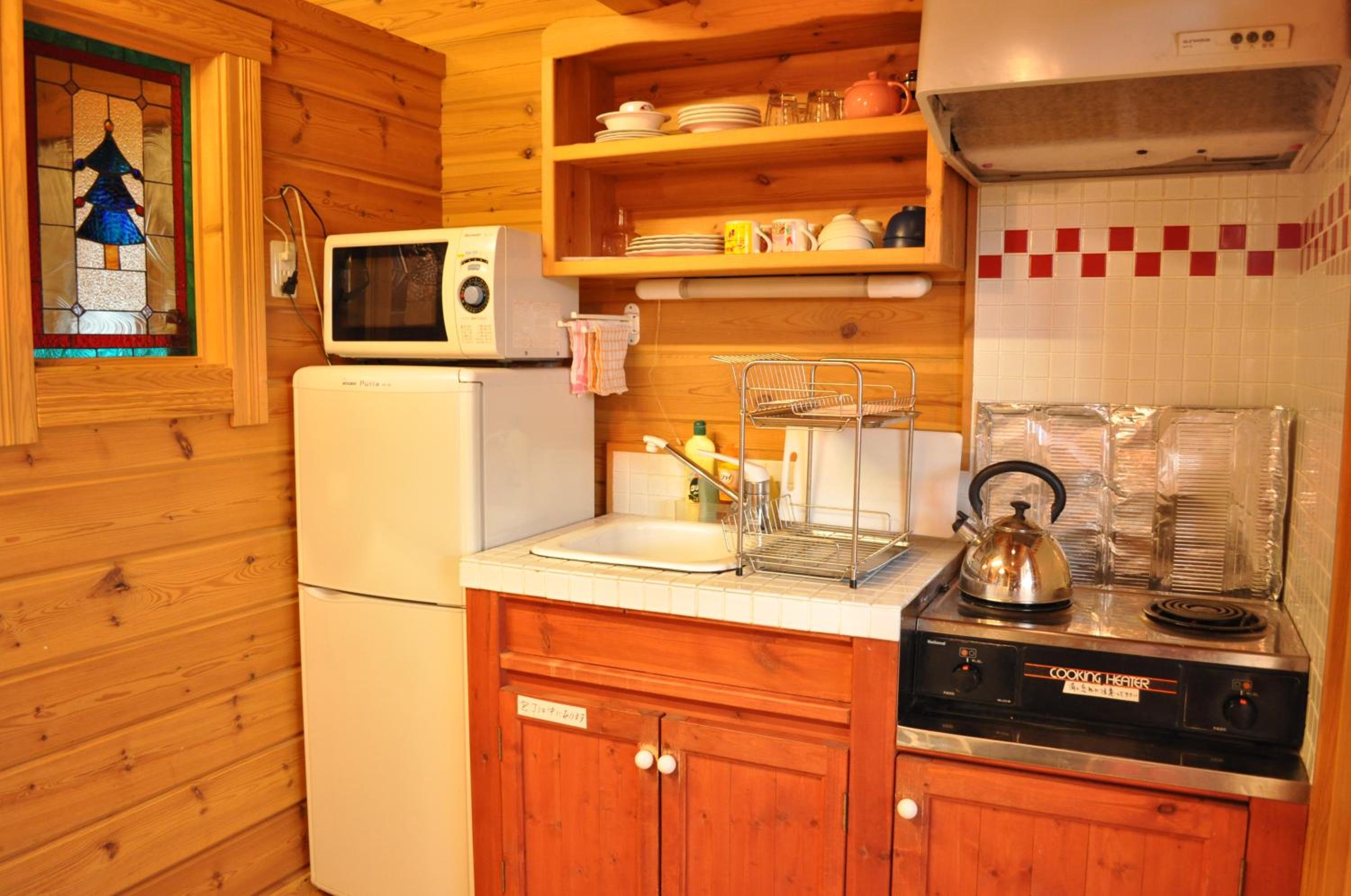 Christmas Cottage Red And Blue (4 Adults)  - Photo 16