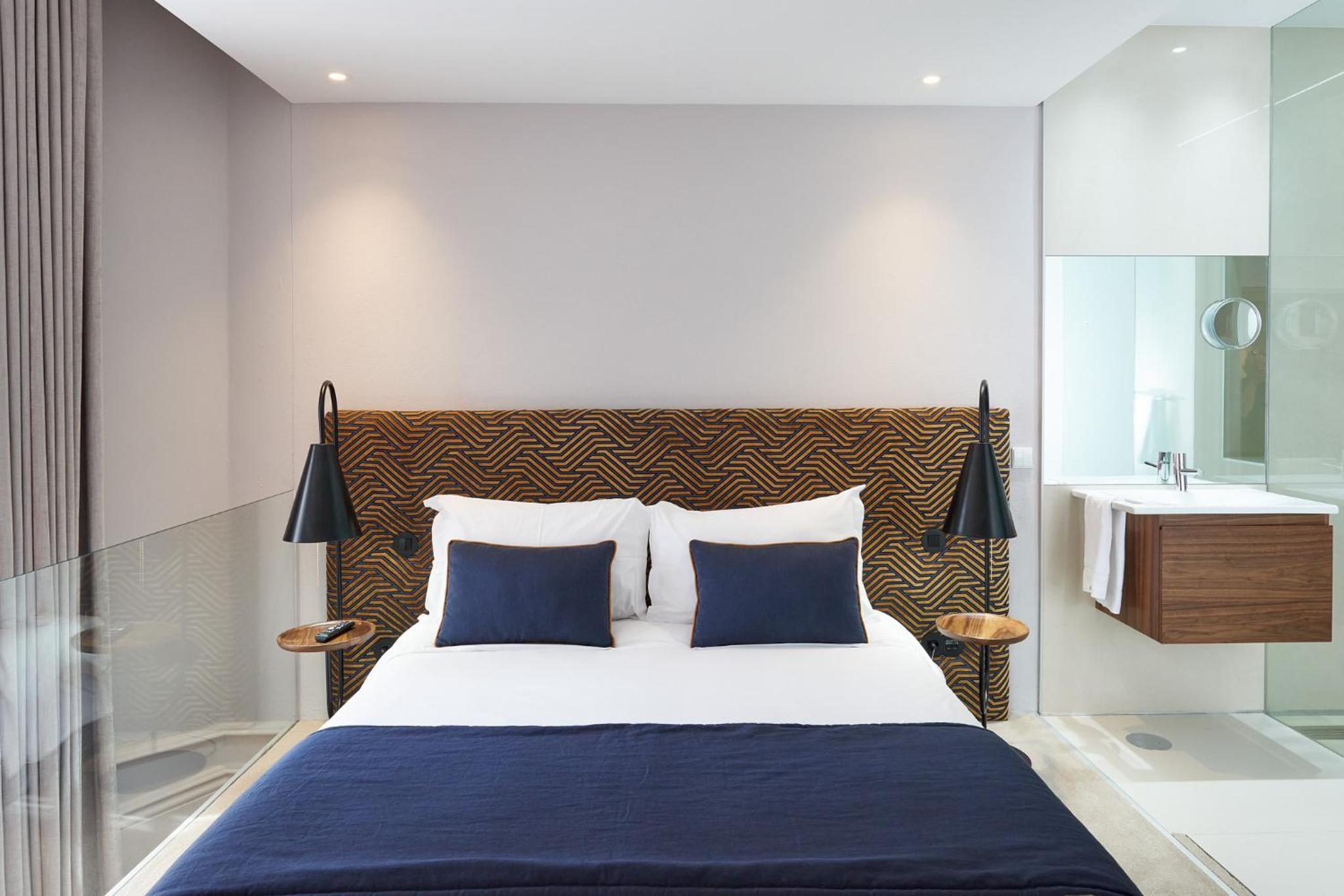 Double Room - Photo 12