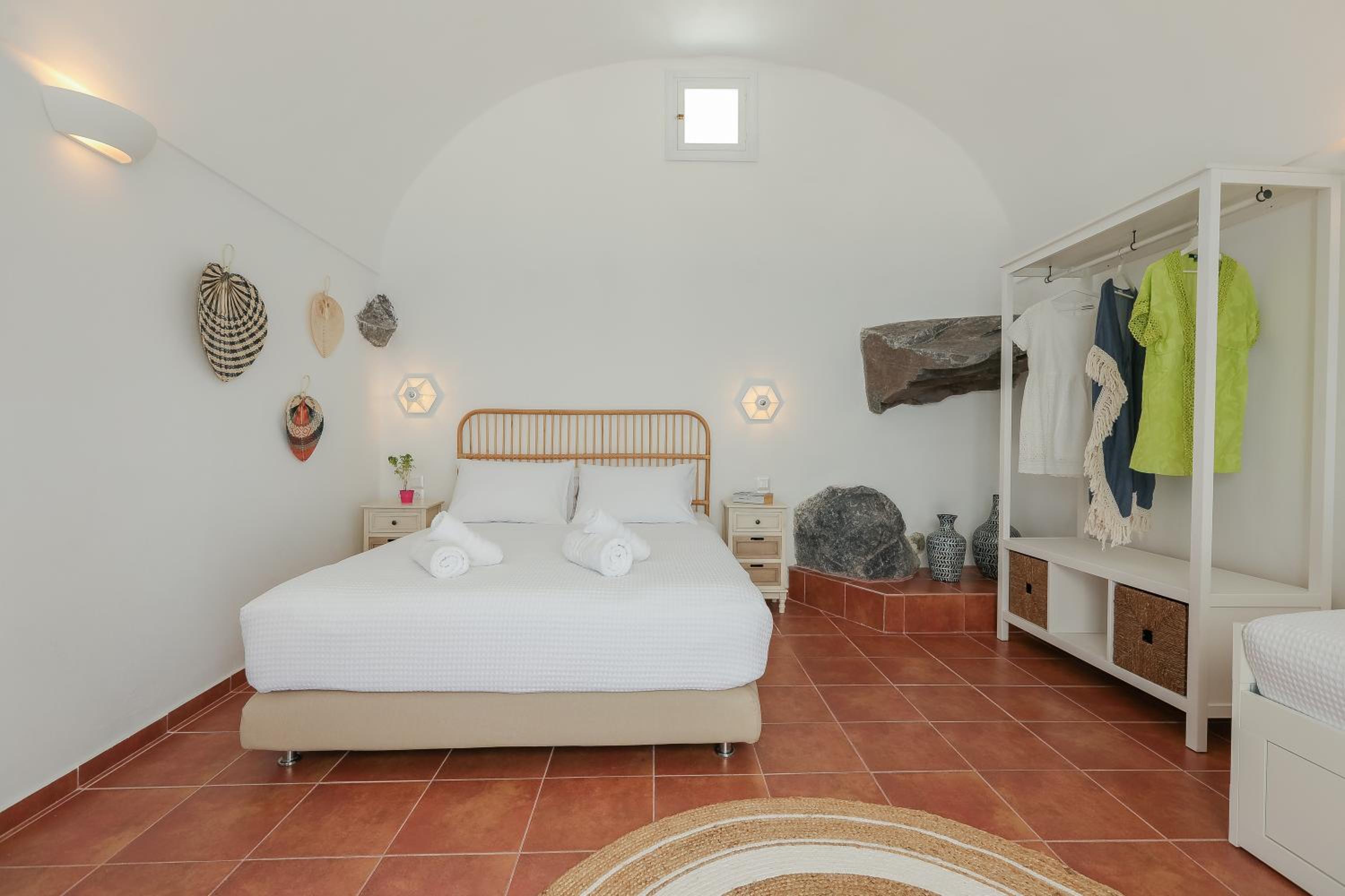One-Bedroom House - Photo 15