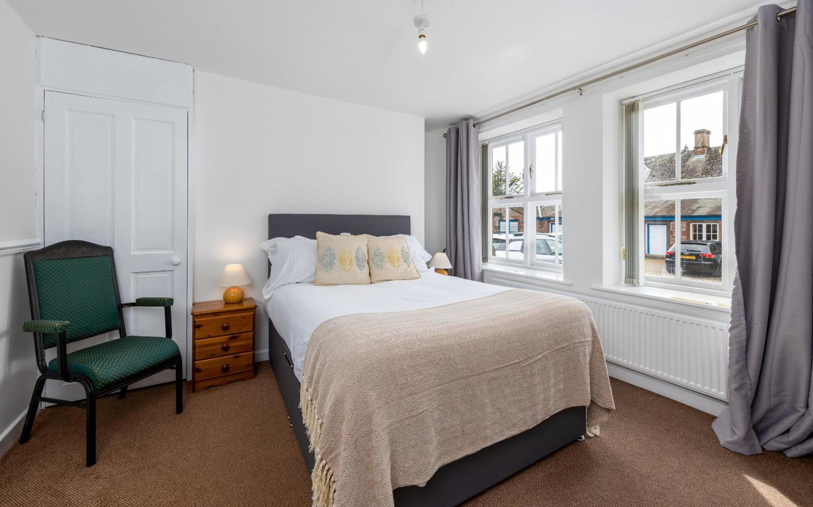 Double Room - Photo 3