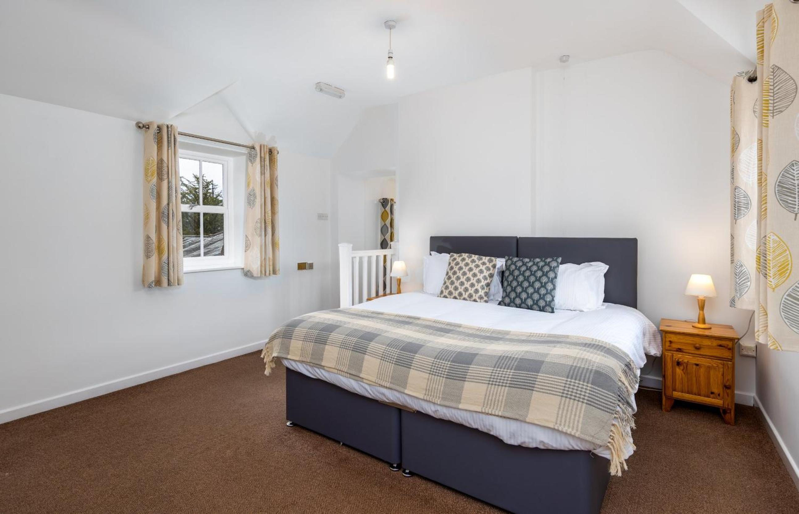 Double or Twin Room - Photo 2