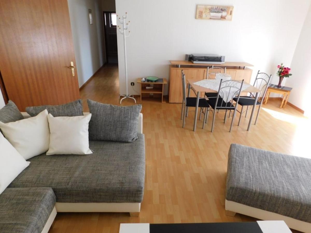 Apartment photo 3