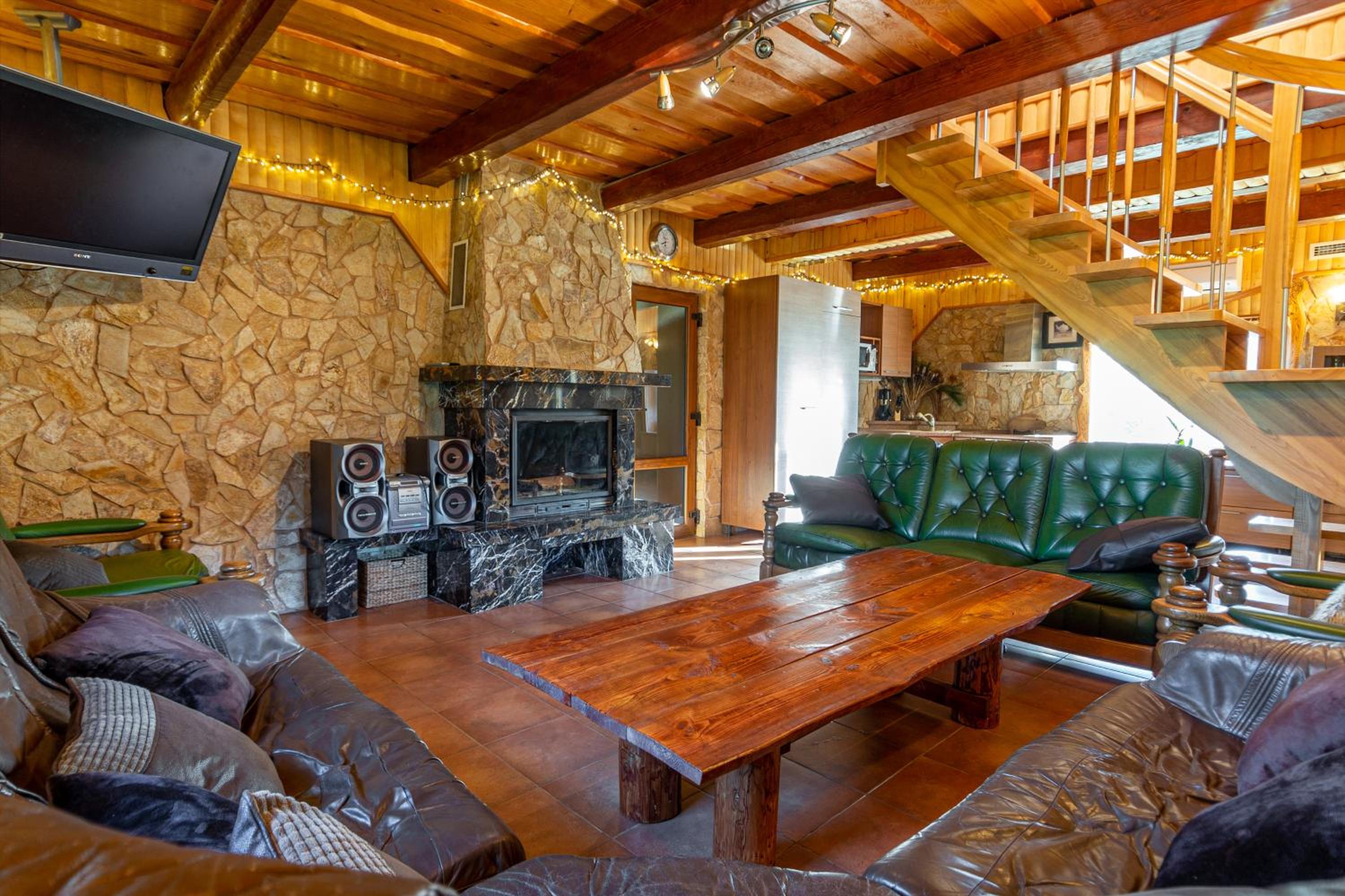 Three-Bedroom Villa - Photo 25