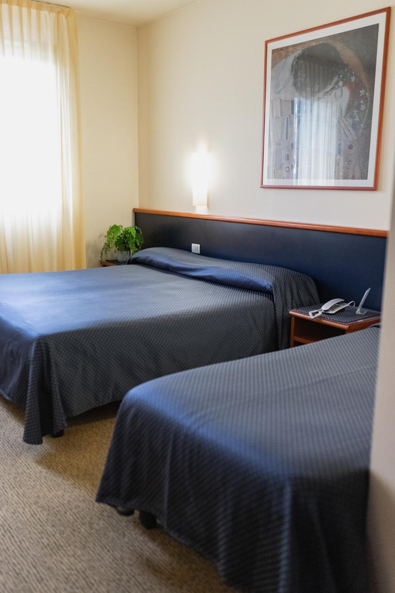 Triple Room - Photo 8