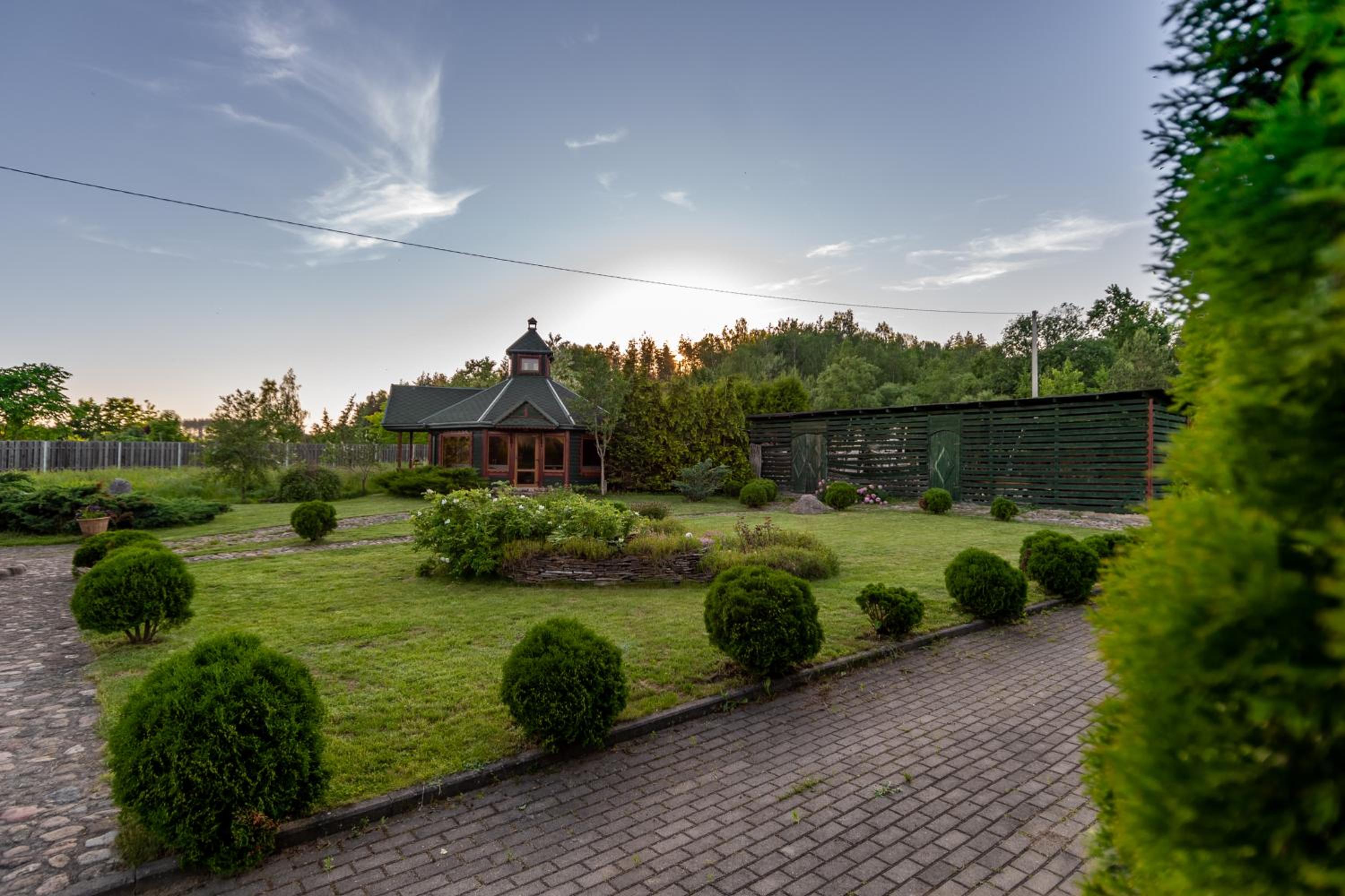 Three-Bedroom Villa - Photo 3