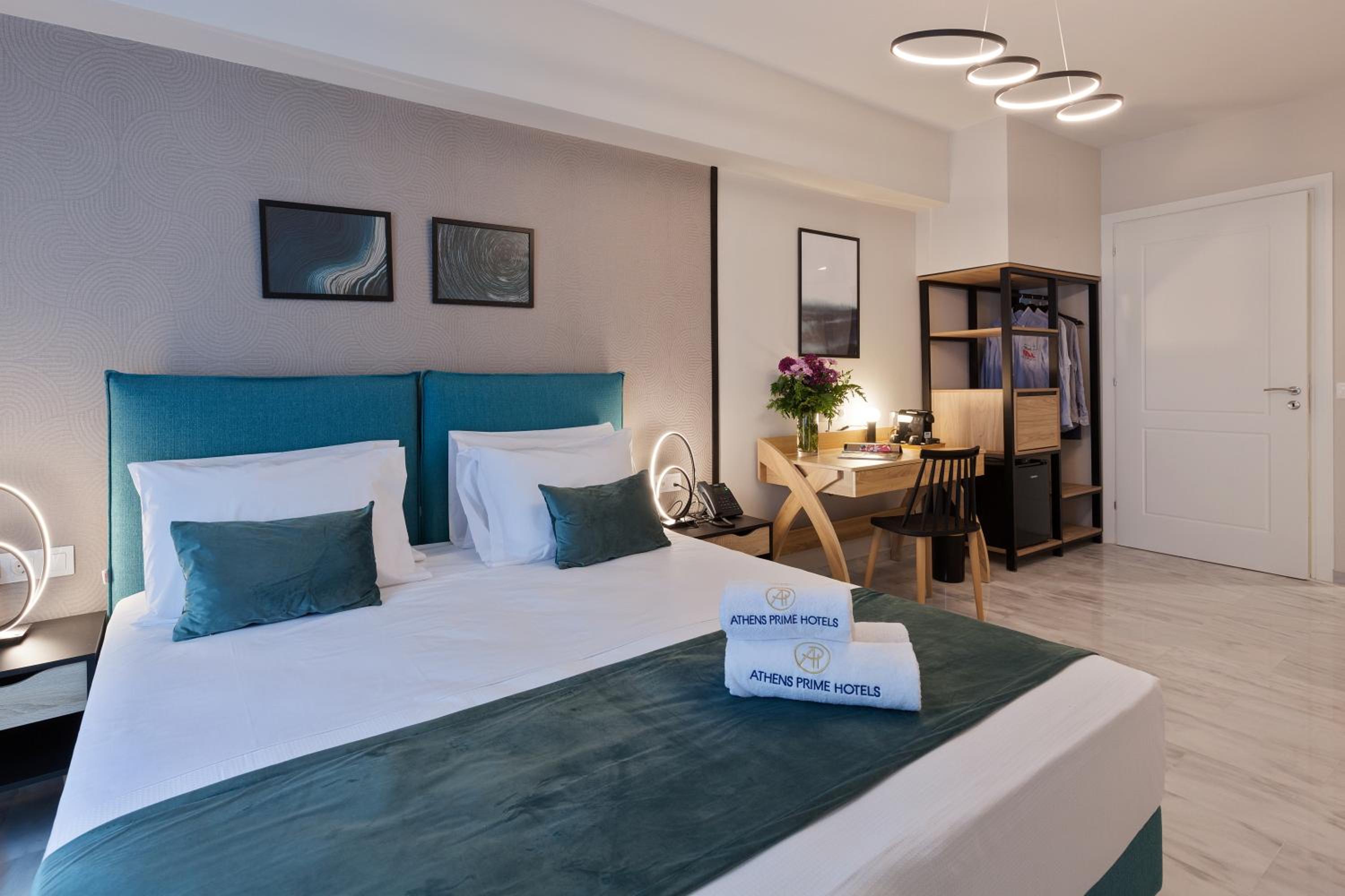 Superior Double or Twin Room with City View photo 1