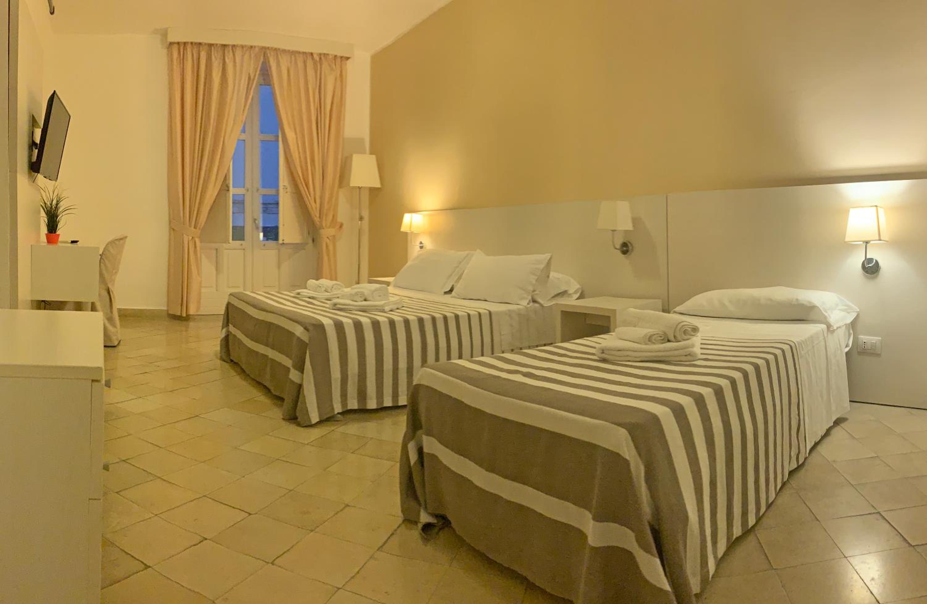 Camera Tripla con bagno privato