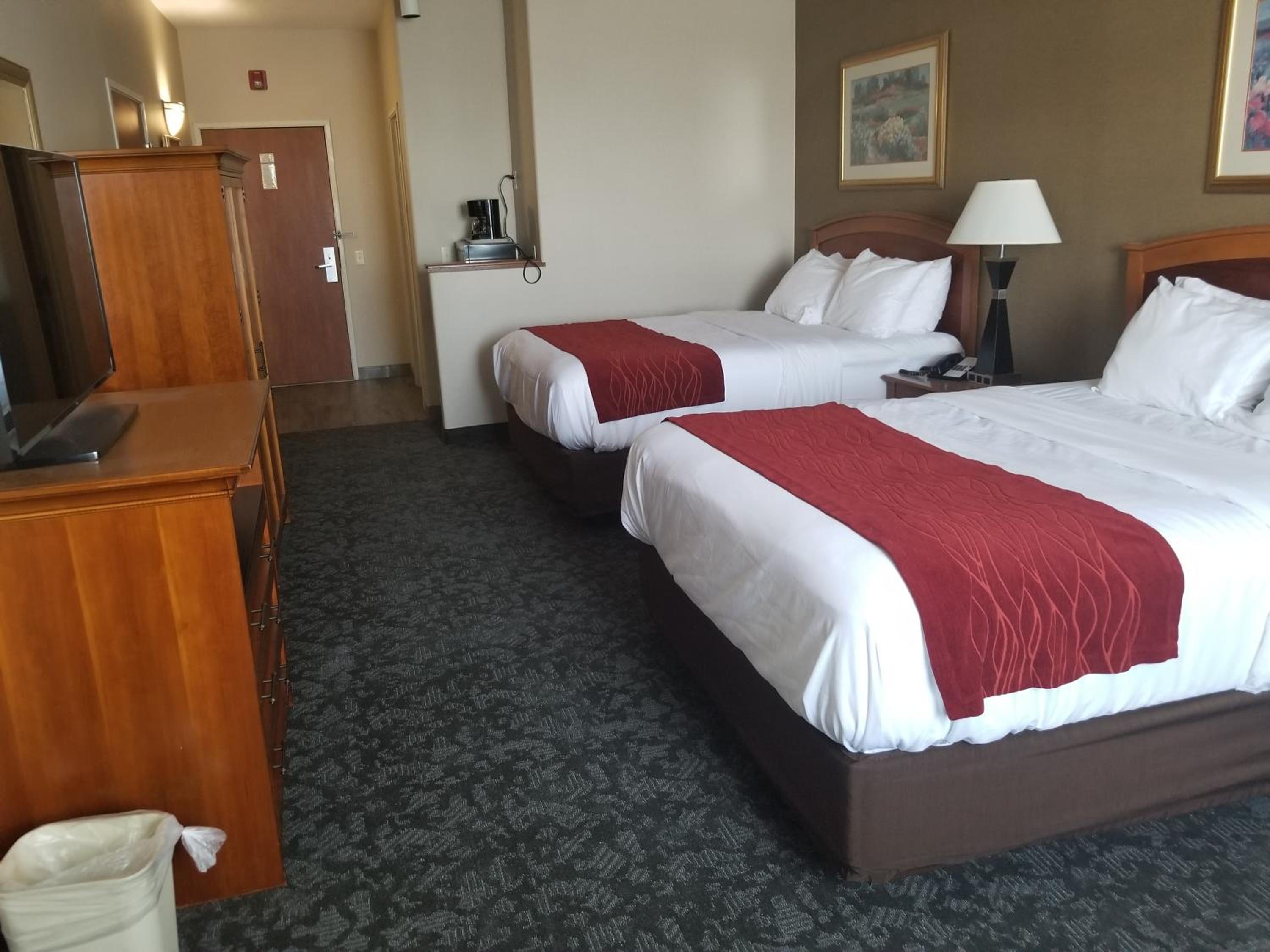 Queen Room with Two Queen Beds - Accessible/Non-Smoking  photo 1