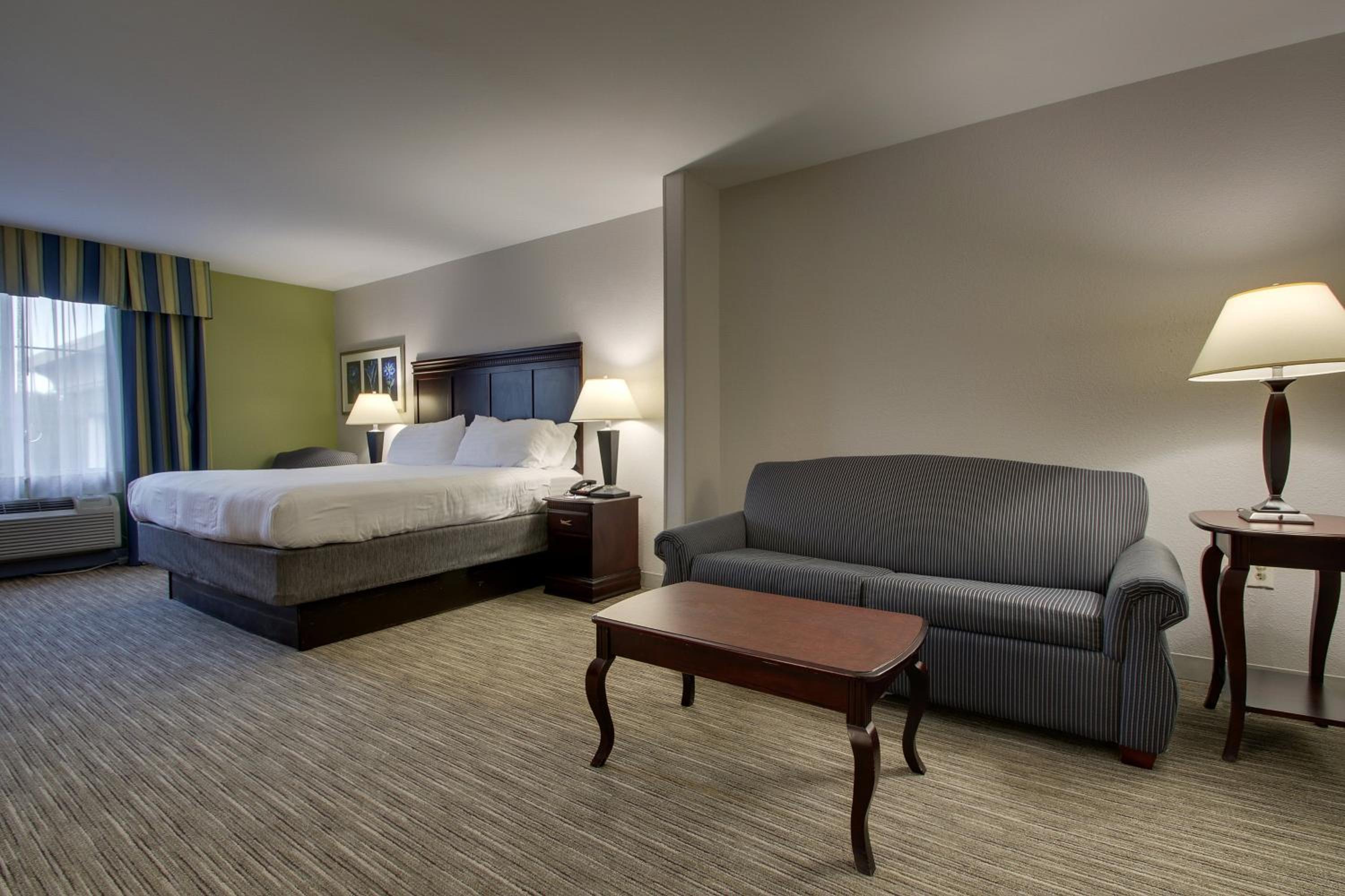 King Suite with Sofa Bed - Photo 2