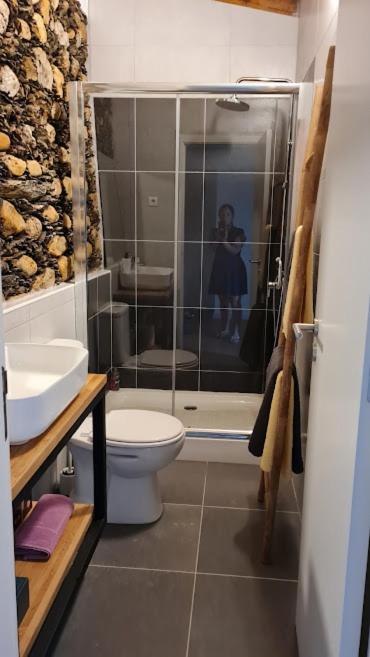 Two-Bedroom House - Photo 21