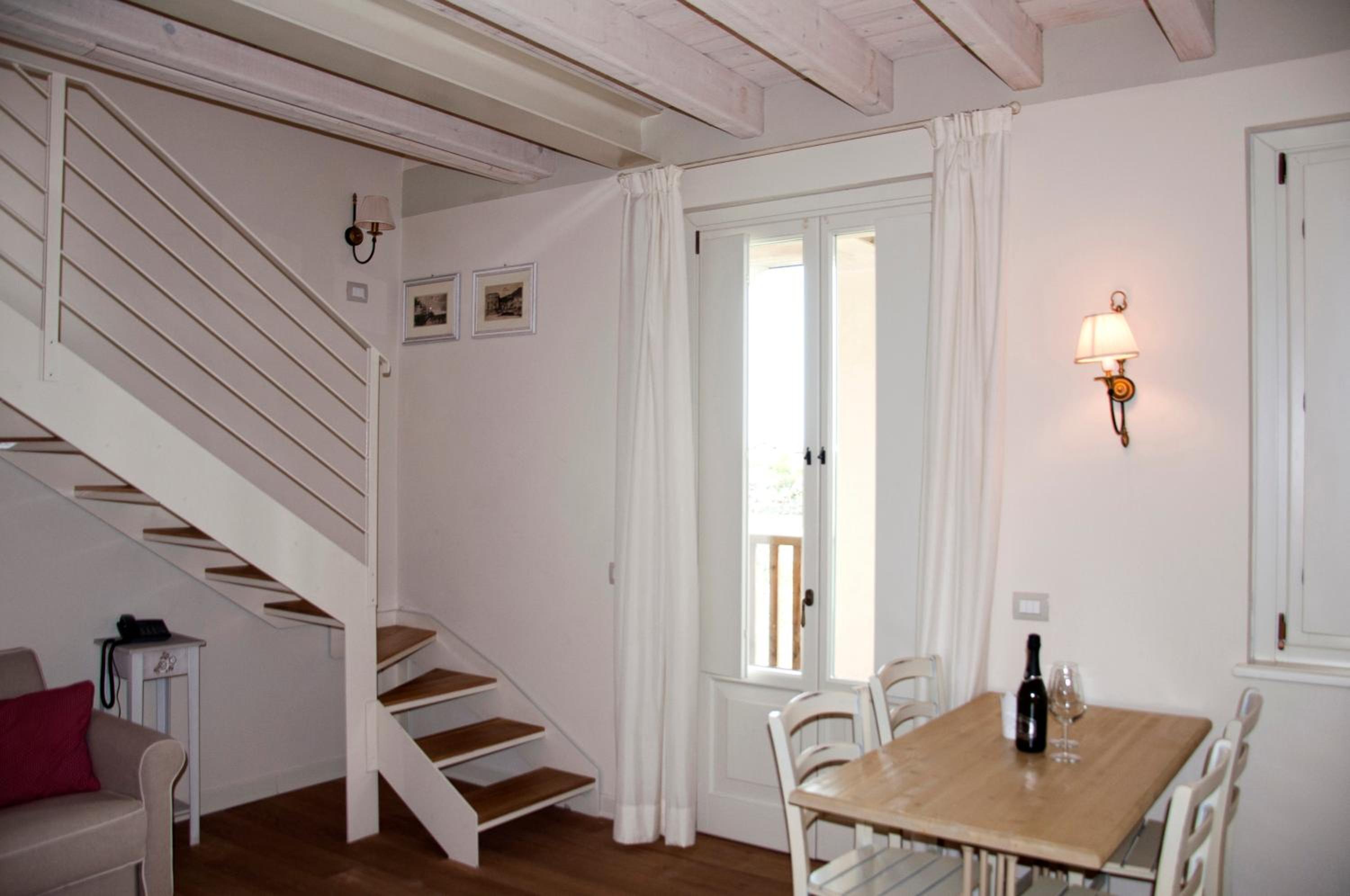 One-Bedroom Apartment with Garden View photo 3