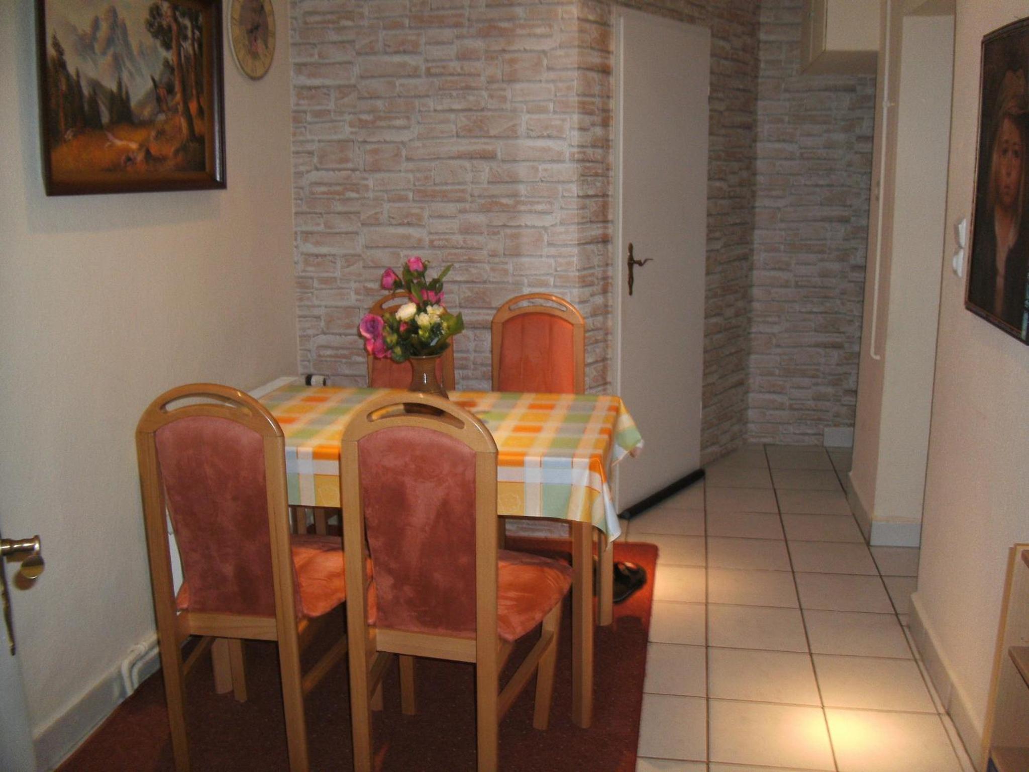 Apartment photo 2