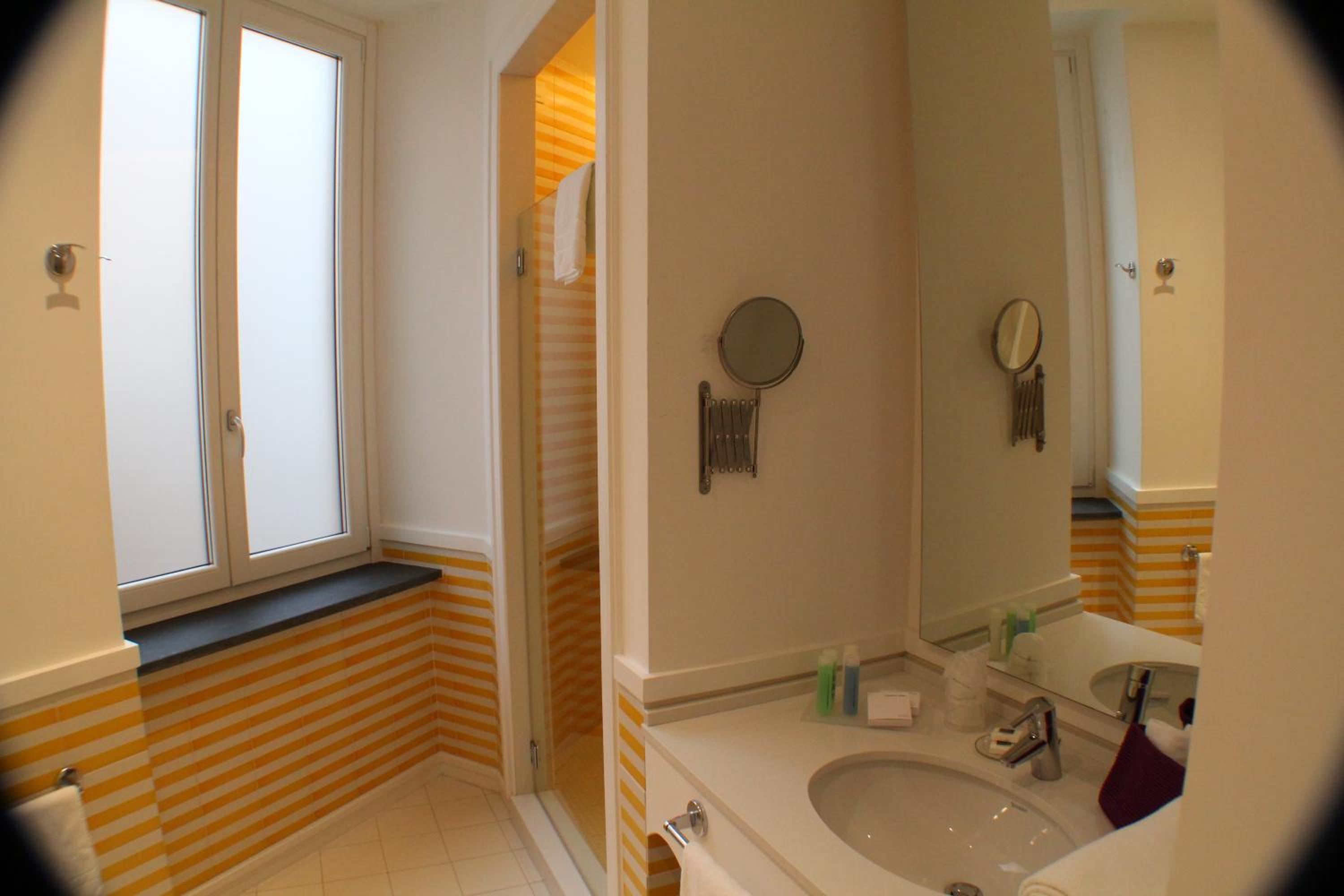 Classic Double or Twin Room - Photo 6