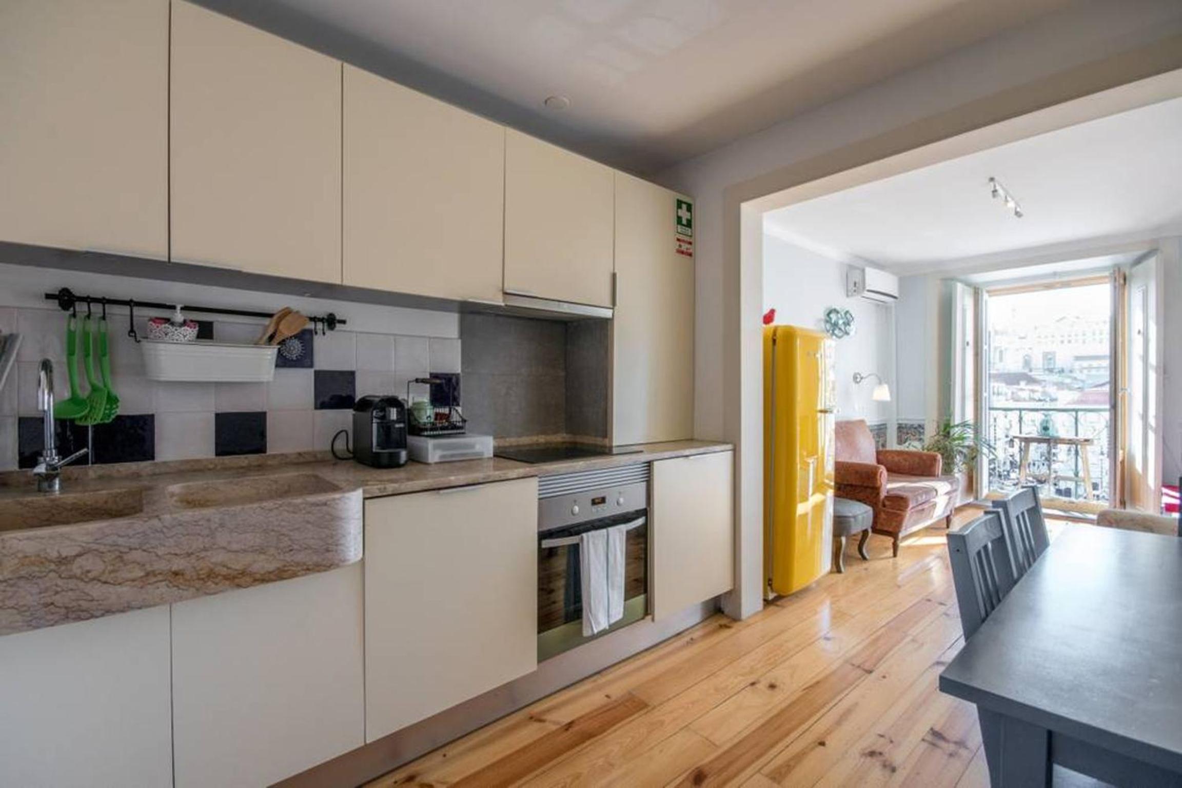 Two-Bedroom Apartment - Photo 3