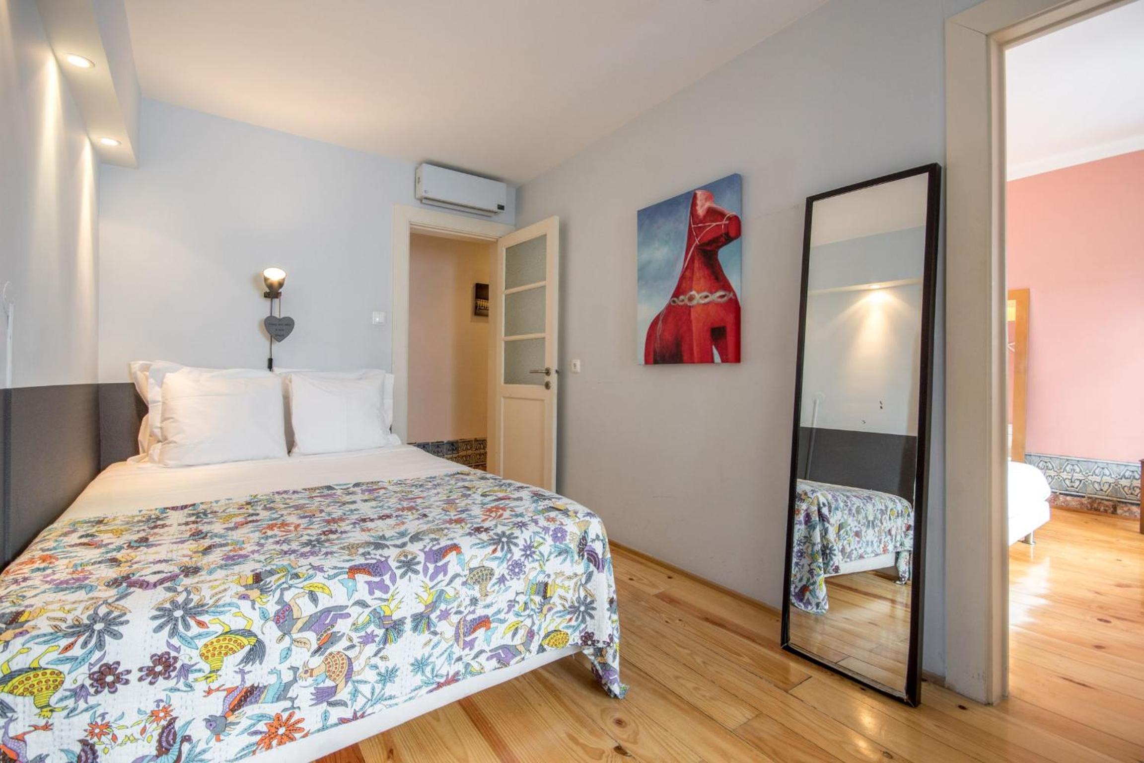 Two-Bedroom Apartment - Photo 6