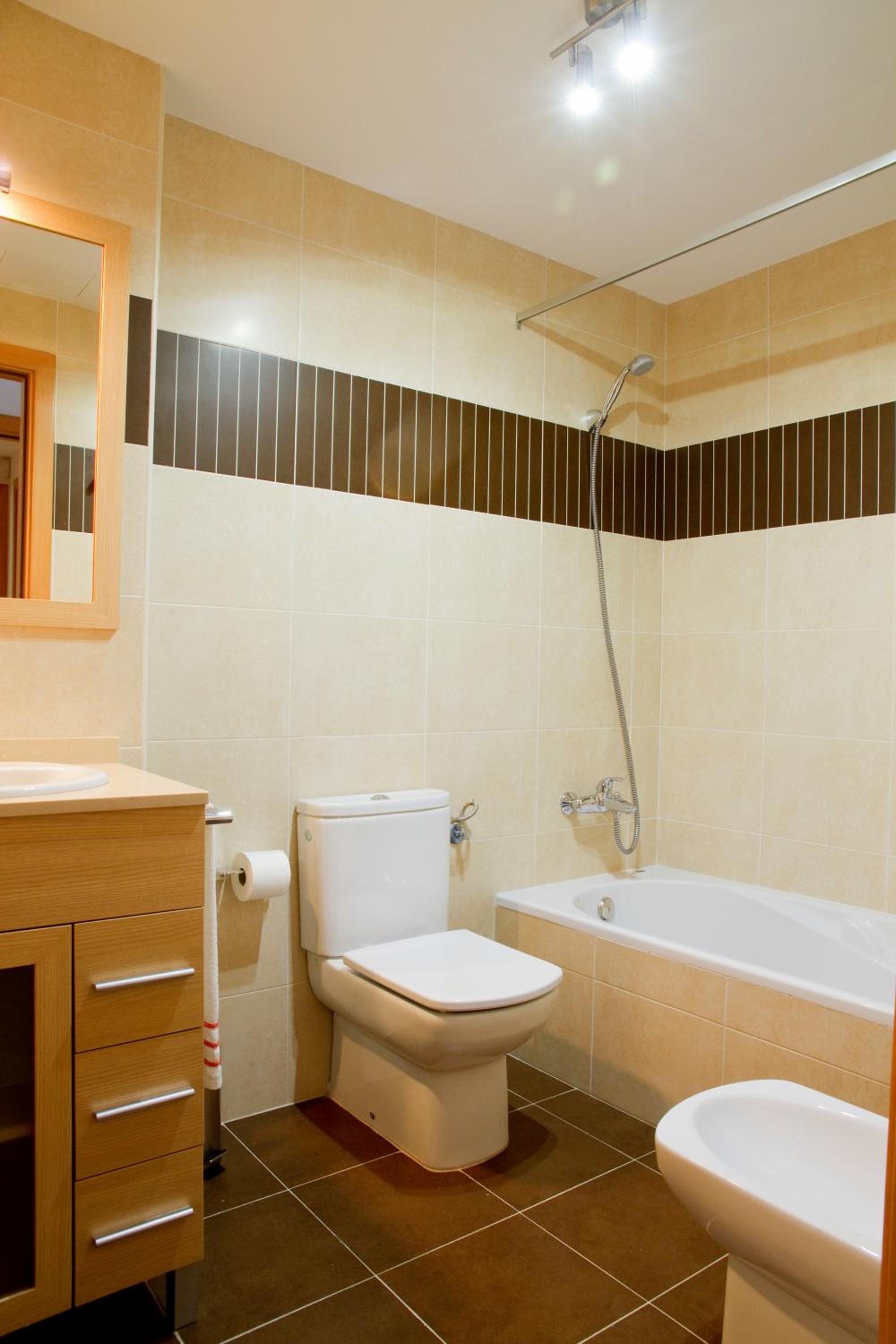 Two-Bedroom Apartment (4 Adults) photo 2