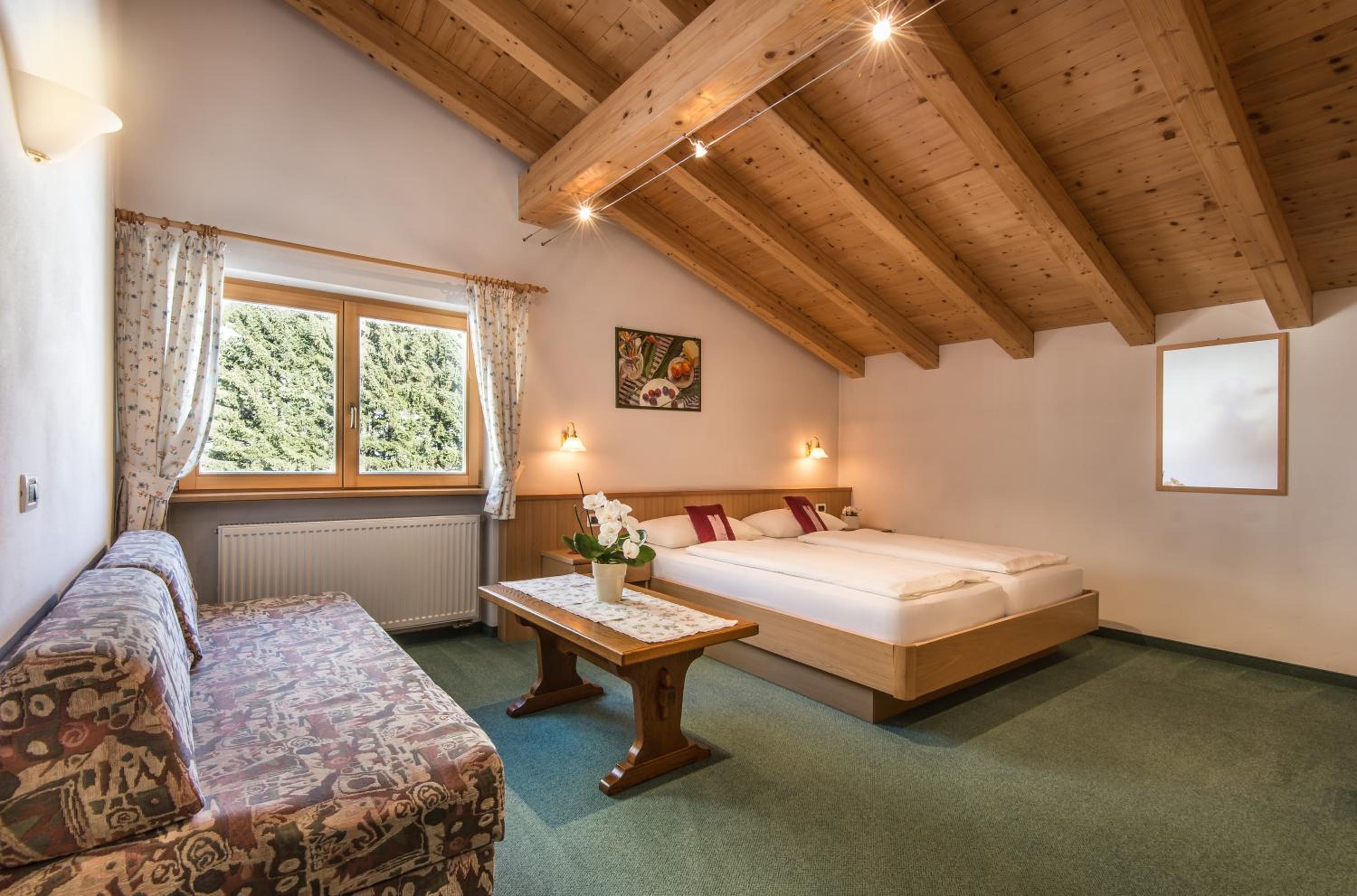Basic Double Room photo 1