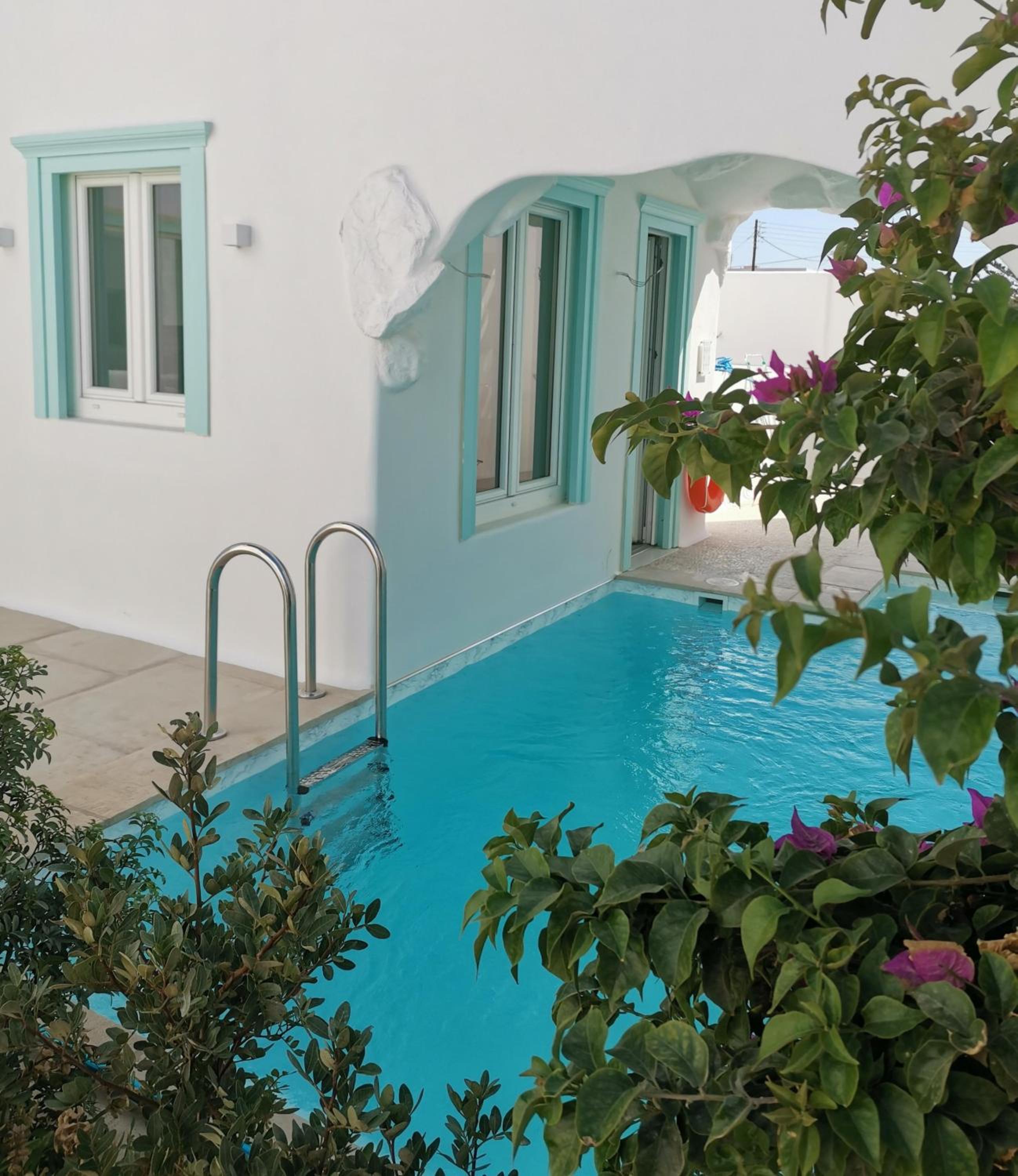 Majo Two Bedroom Villa with Private Pool - Photo 44