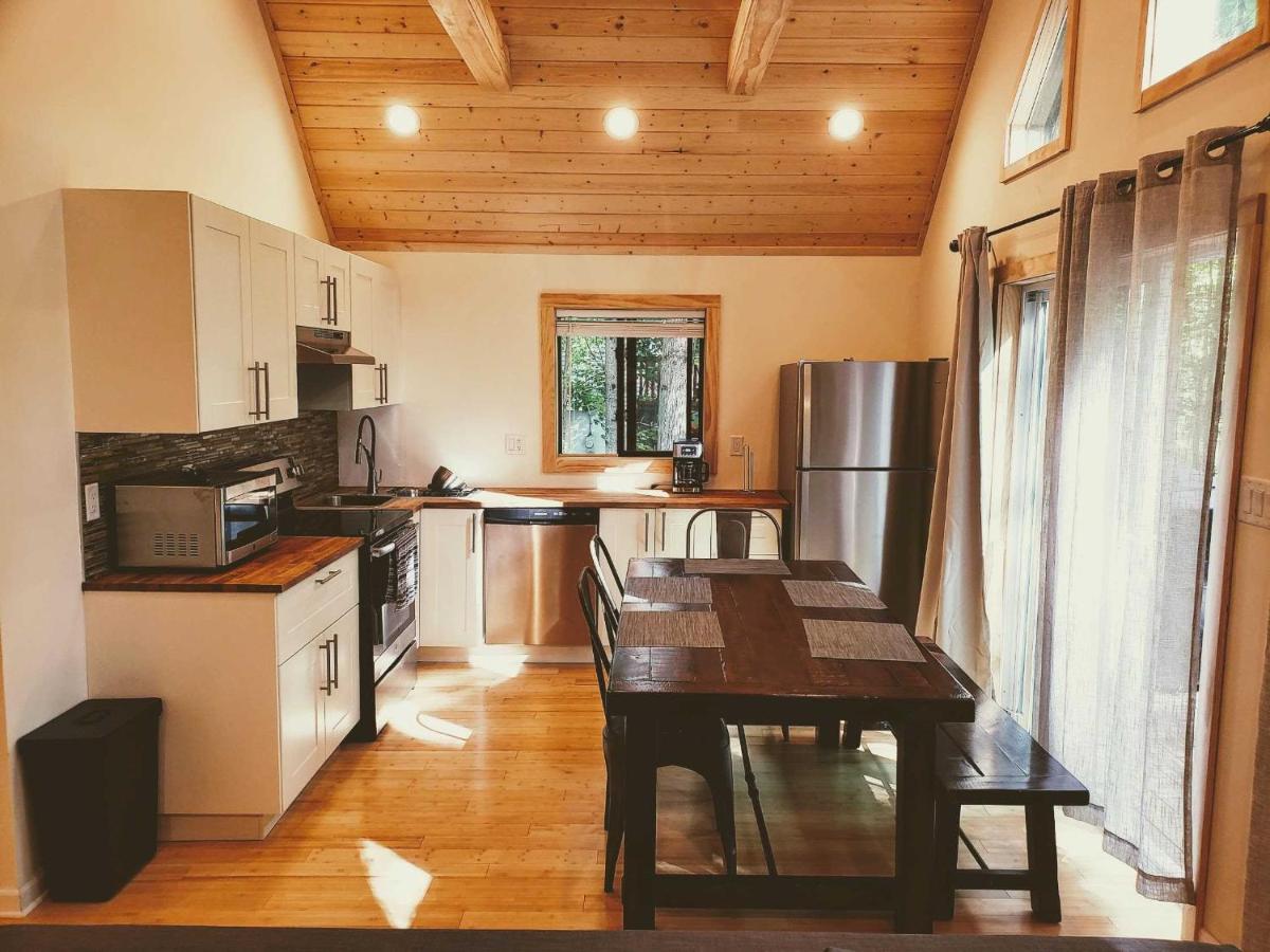 Three-Bedroom House photo 3