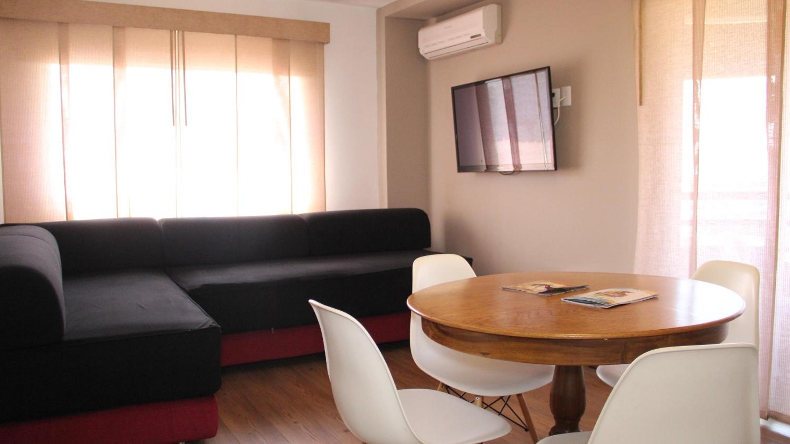 King Suite with Balcony photo 3