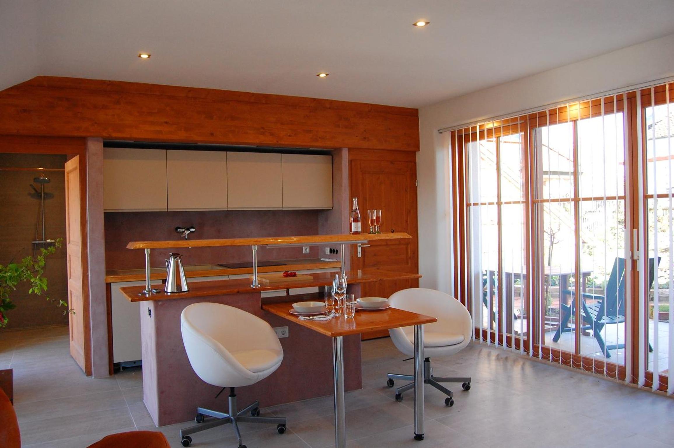 Apartment photo 2
