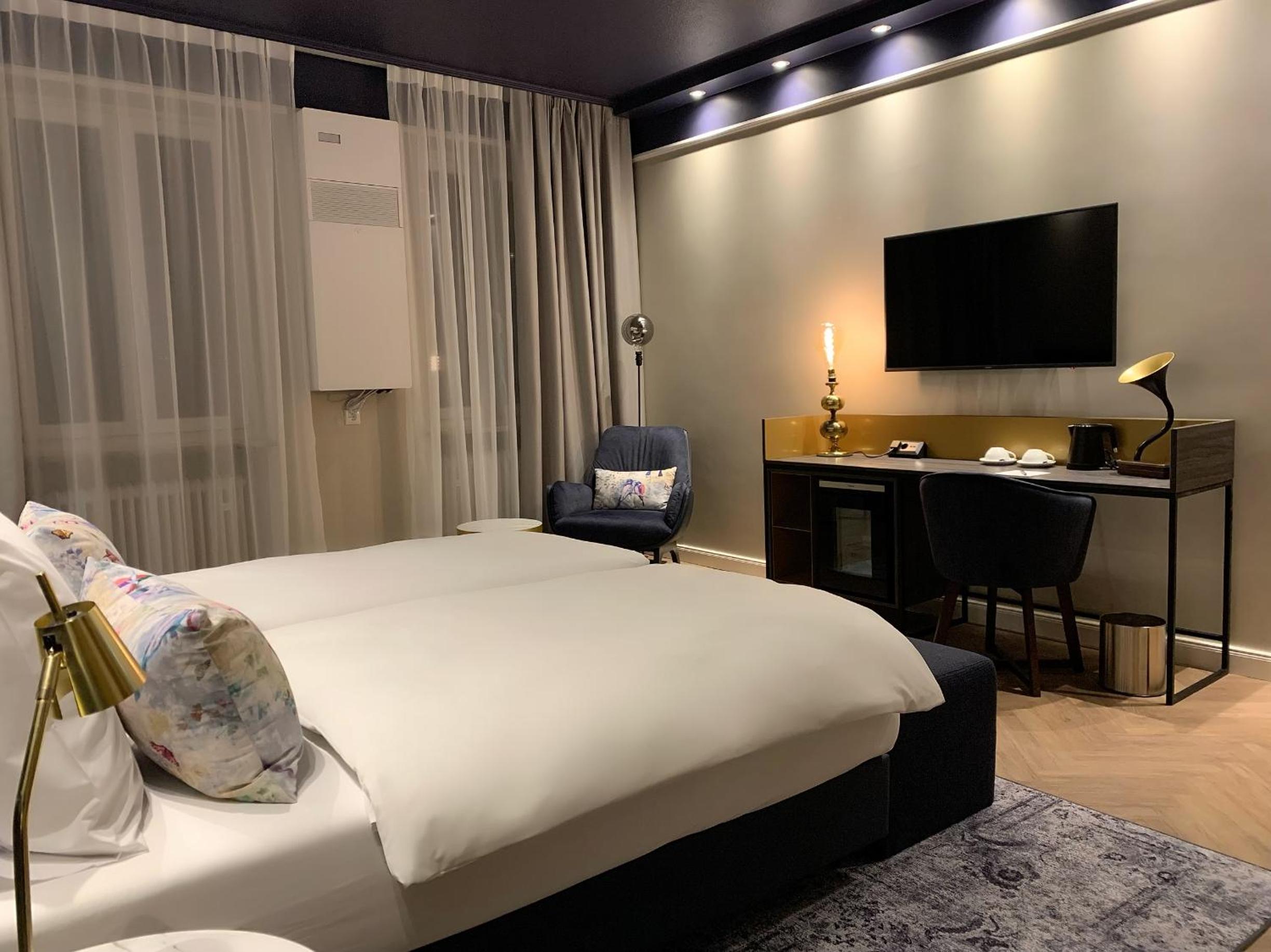Superior Twin Room - Photo 9