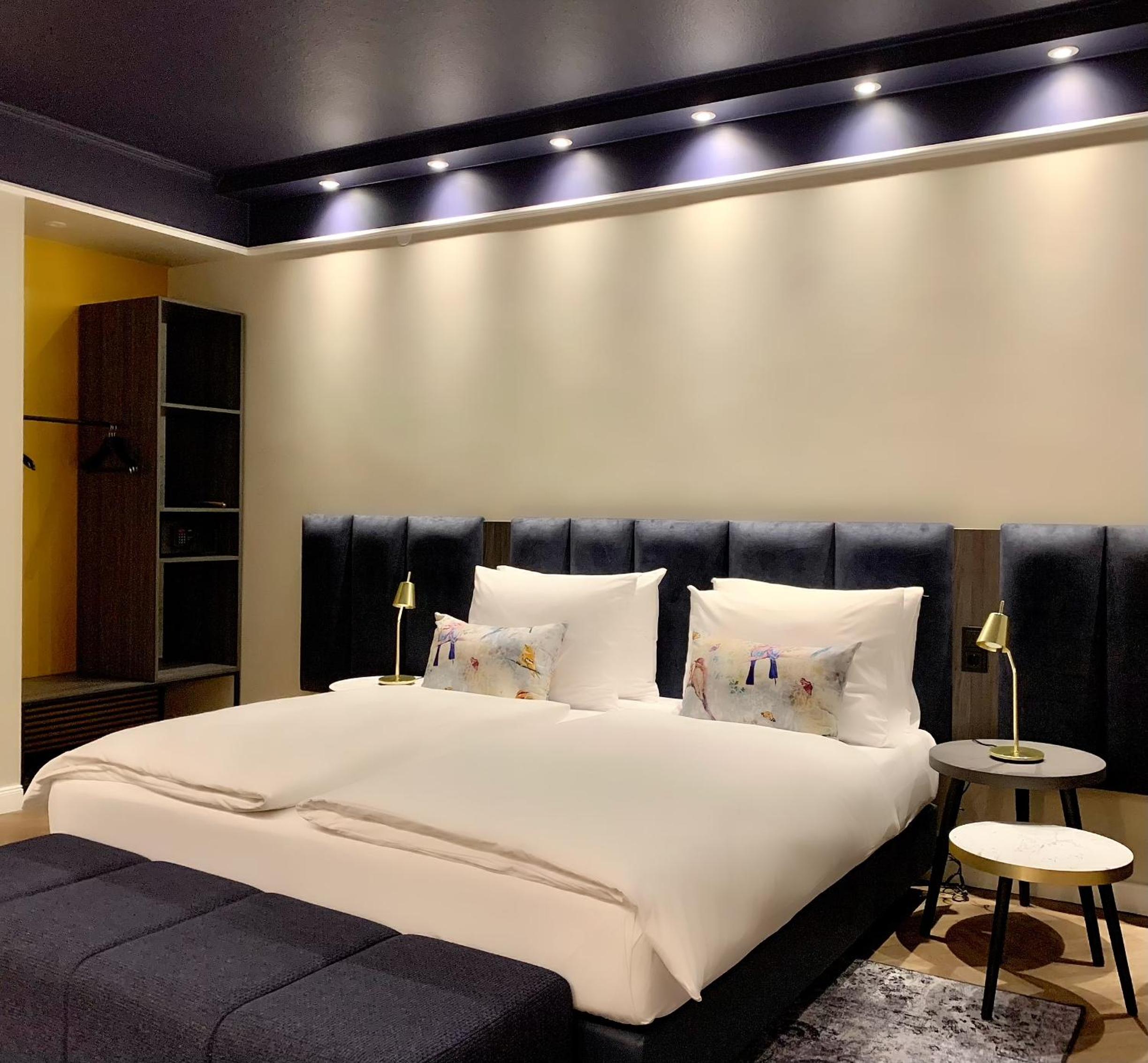 Superior Twin Room - Photo 4