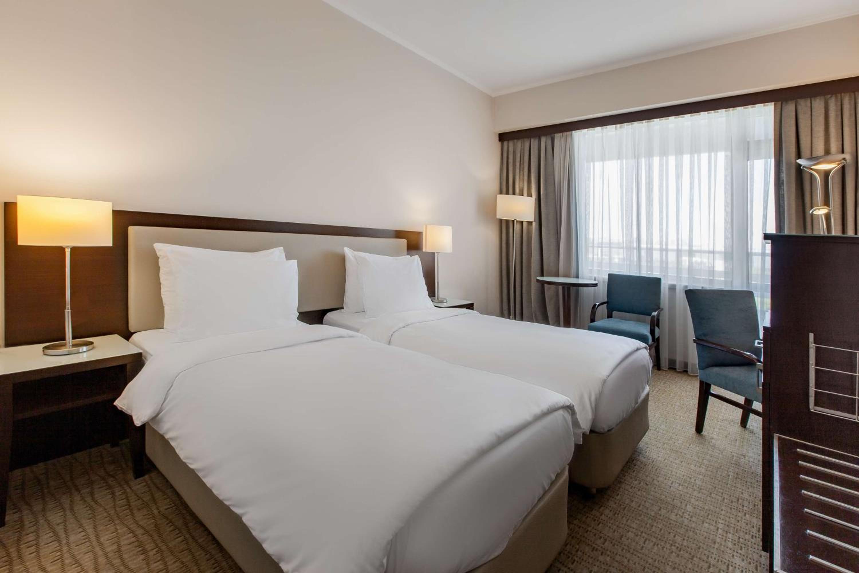 Superior Room with Balcony and City View - Photo 1