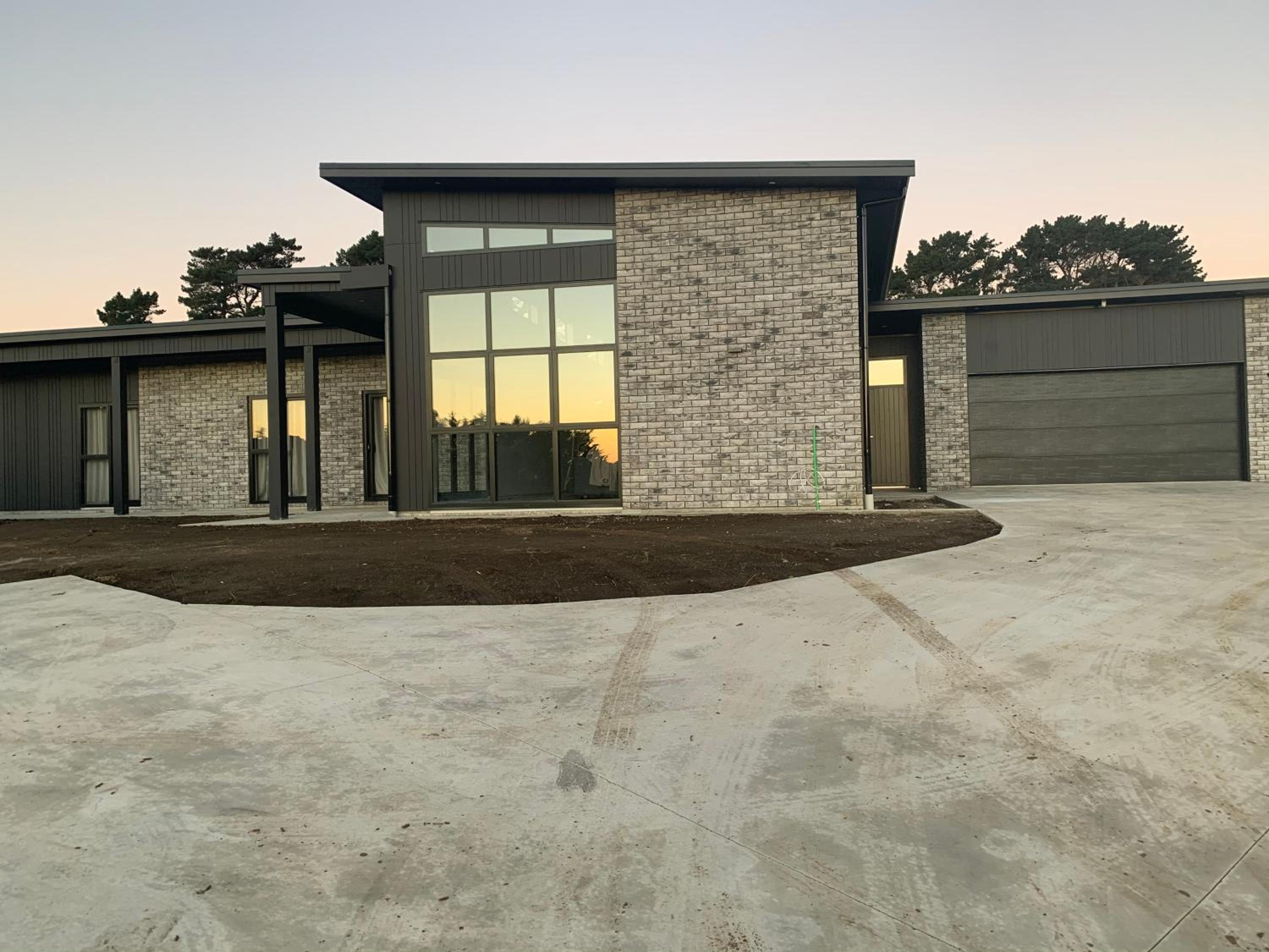 Four-Bedroom House photo 1