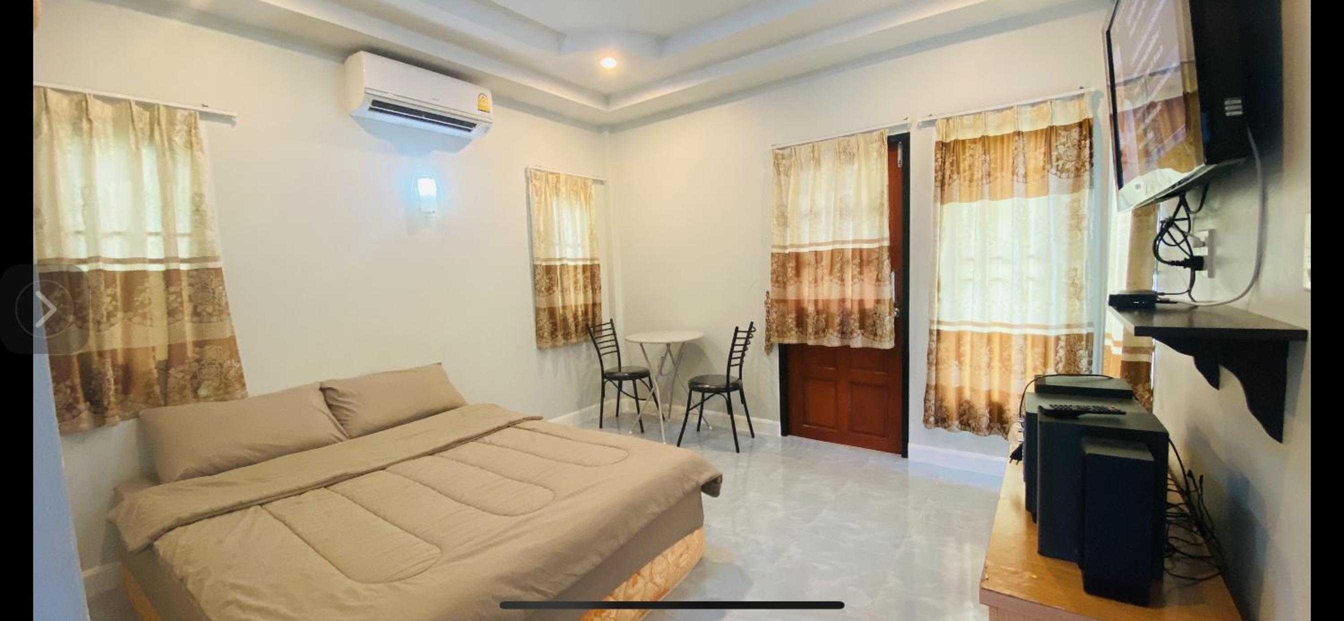 Family Bungalow with Mountain View - Photo 1