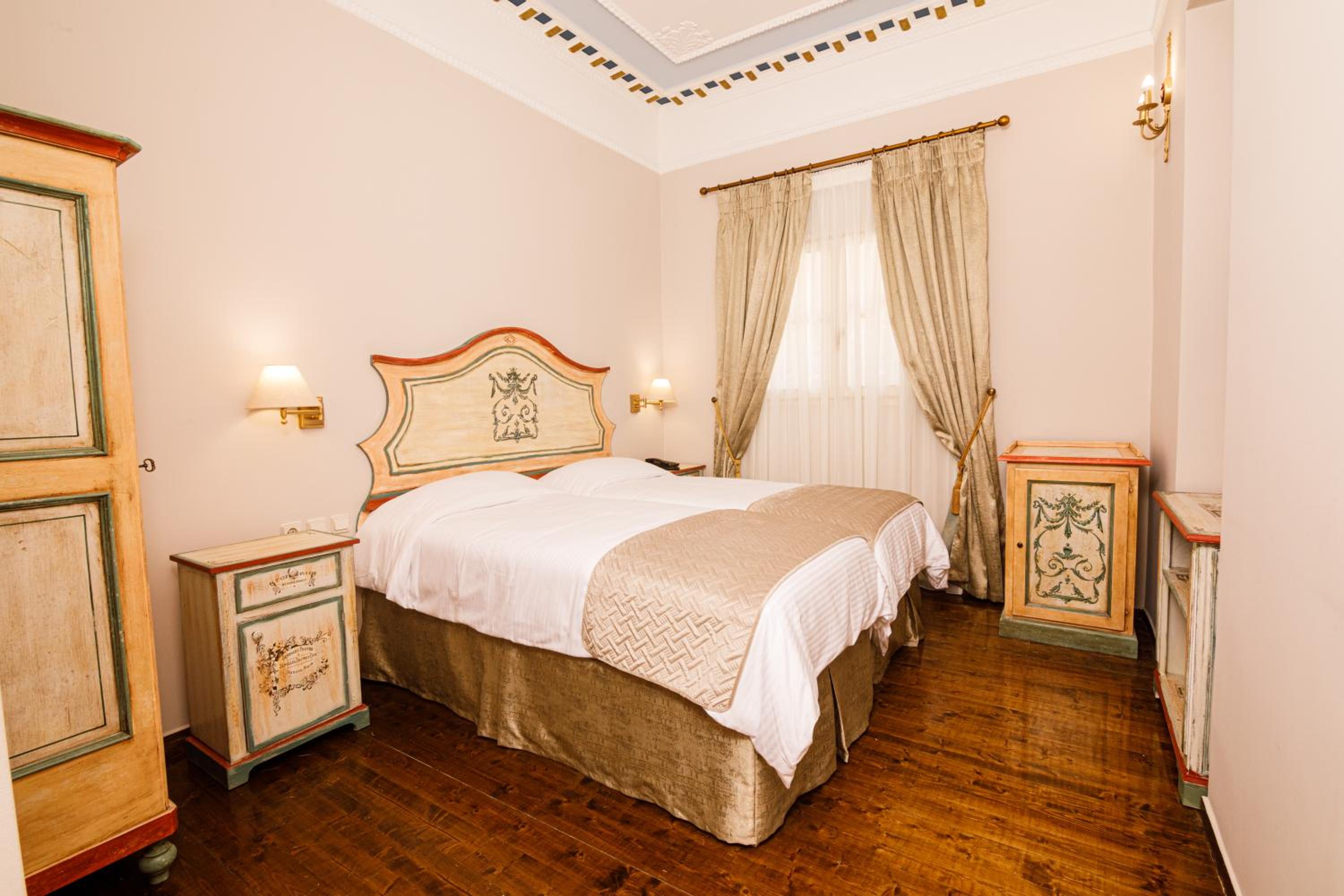 Standard Double Room - Photo 2