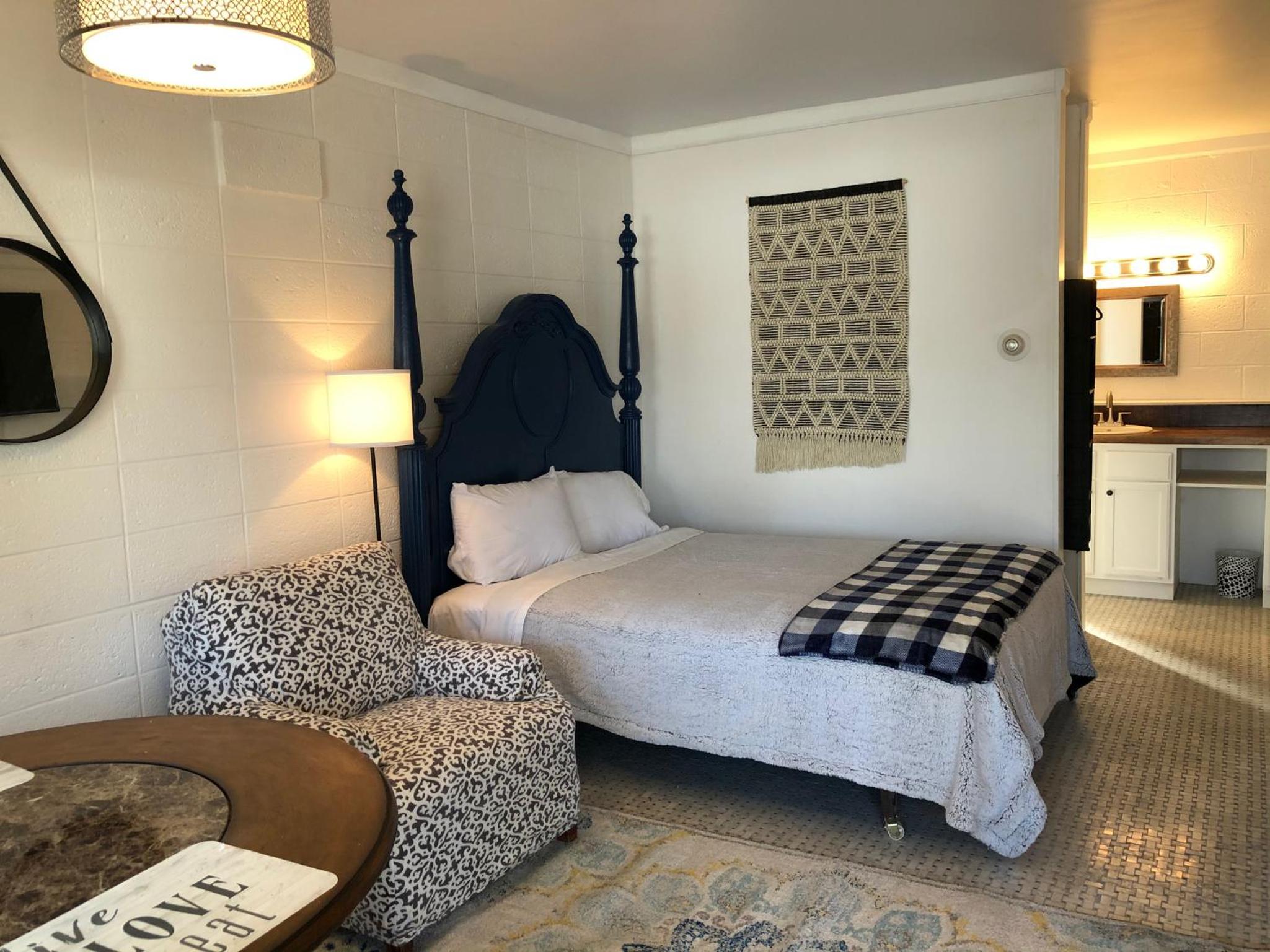 Queen Room - Photo 6