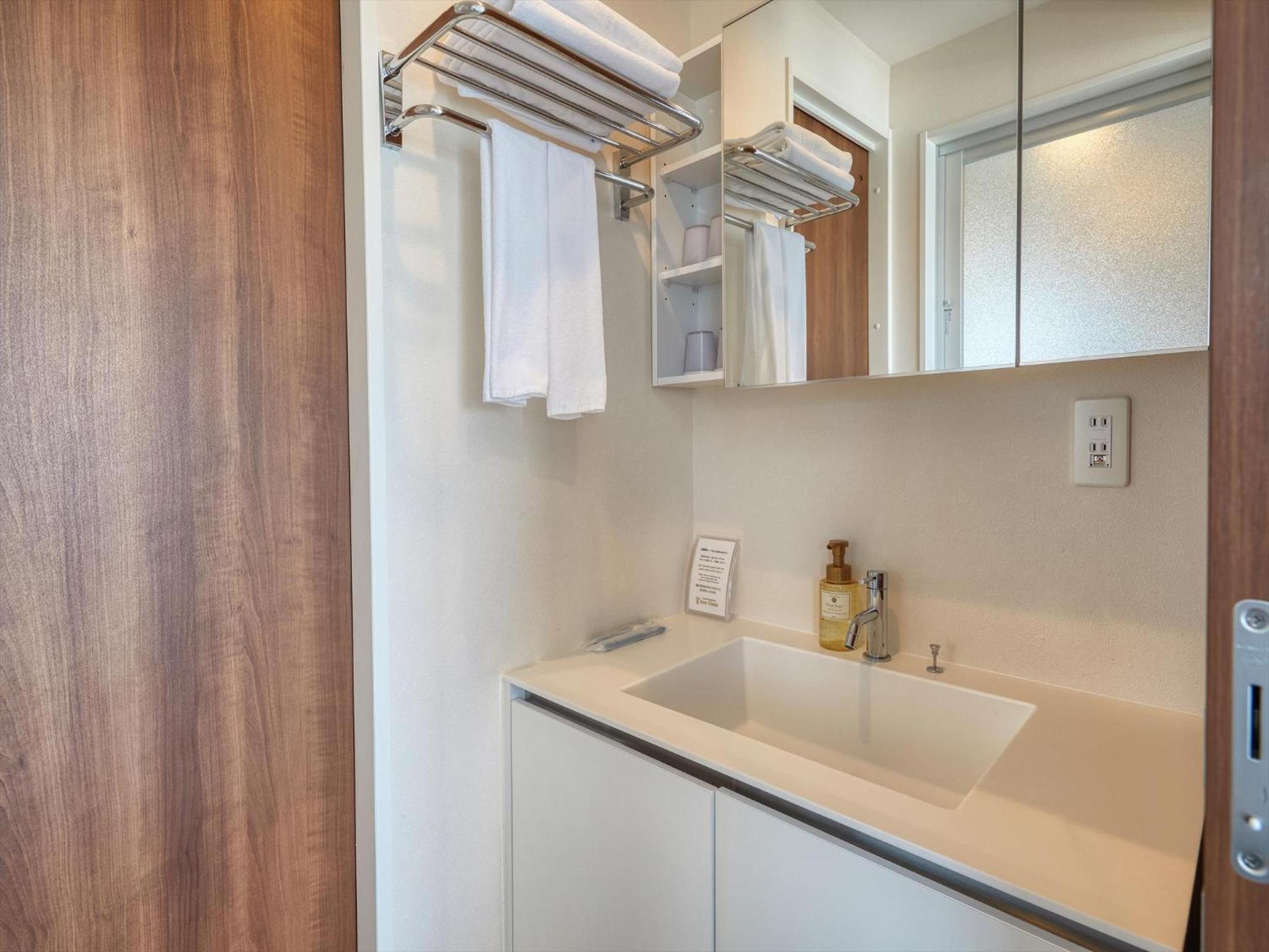 Superior Twin Room with Sea View photo 2