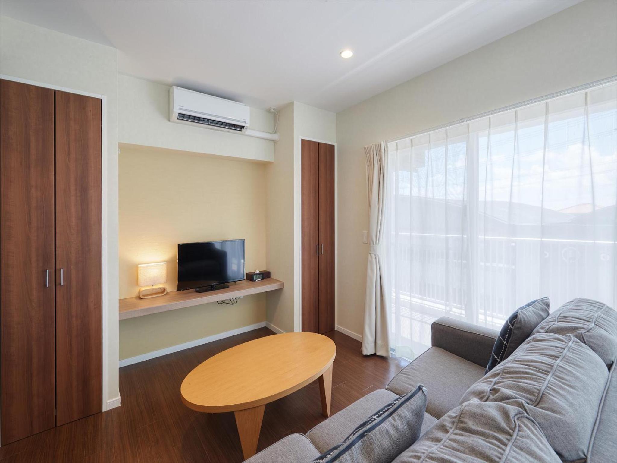Economy Twin Room photo 2
