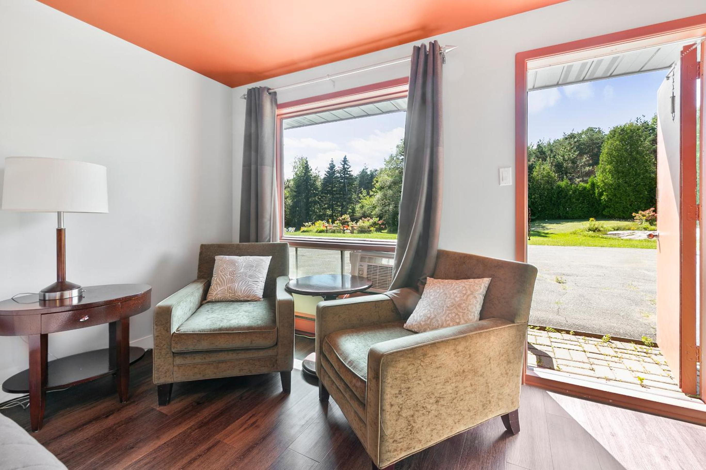 King Room with Garden View - Photo 5