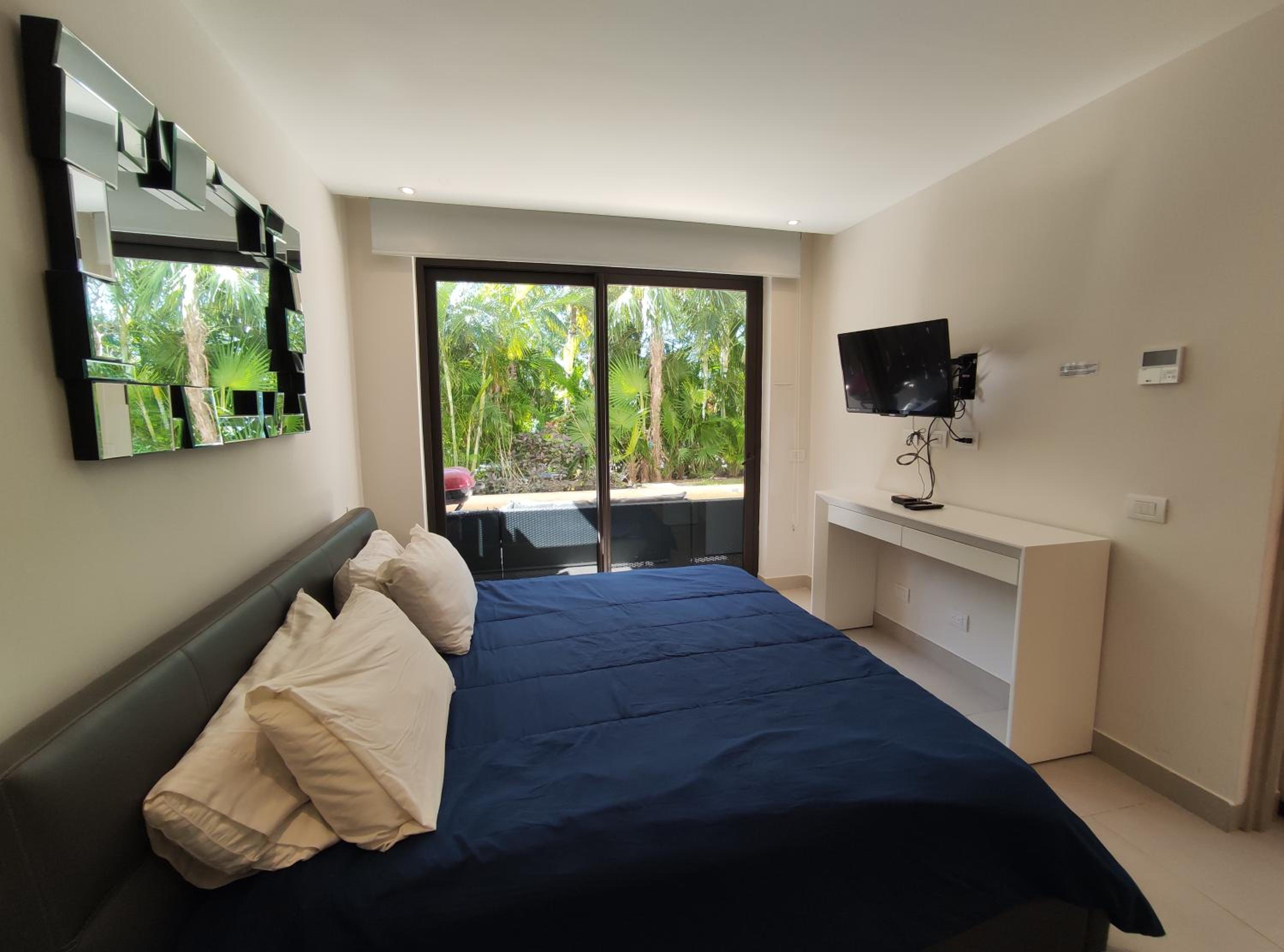 Junior Suite With Private Pool