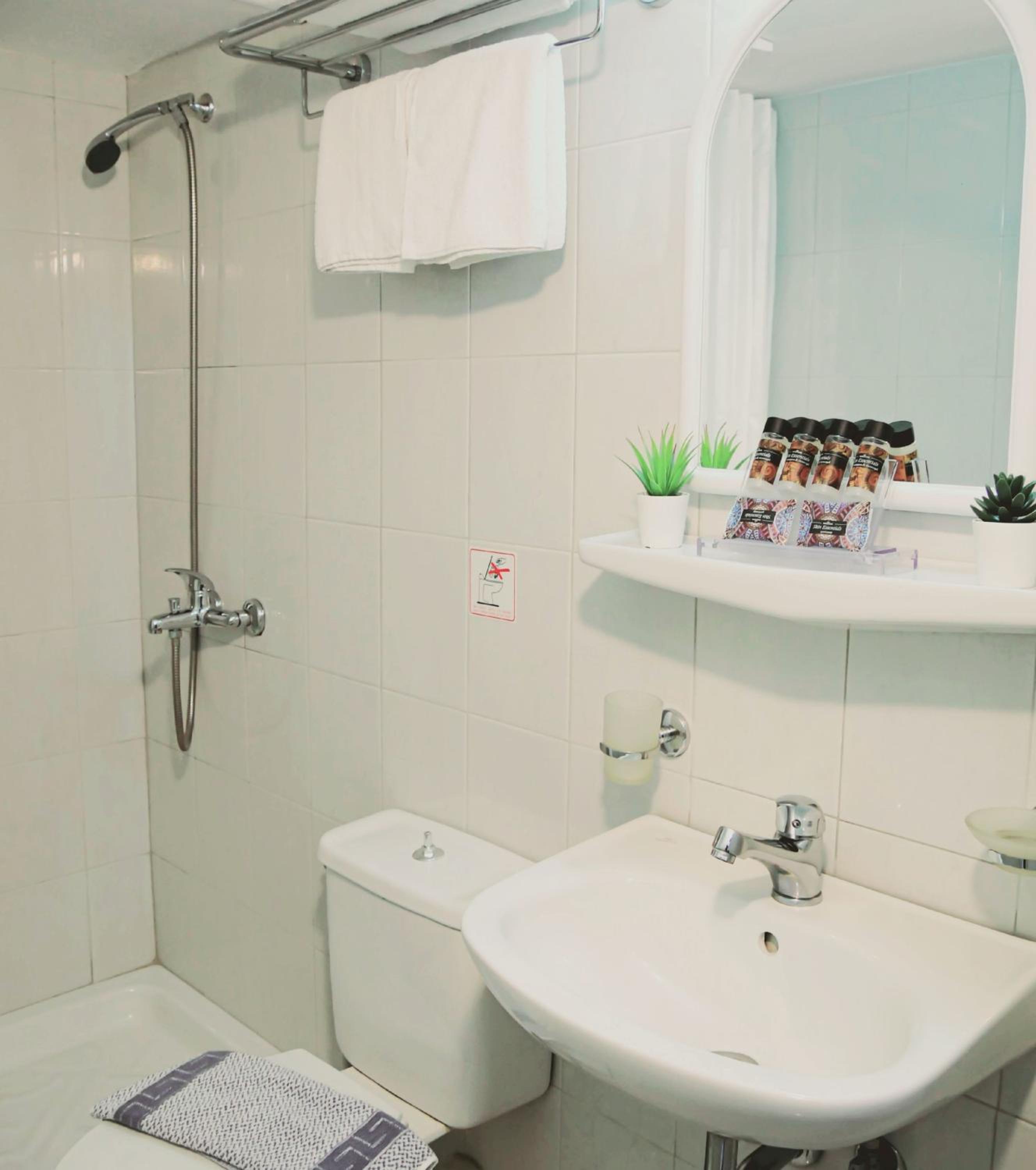 Small Double Room photo 2