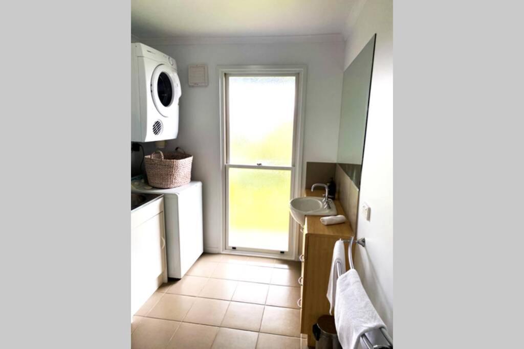 Three-Bedroom House photo 2